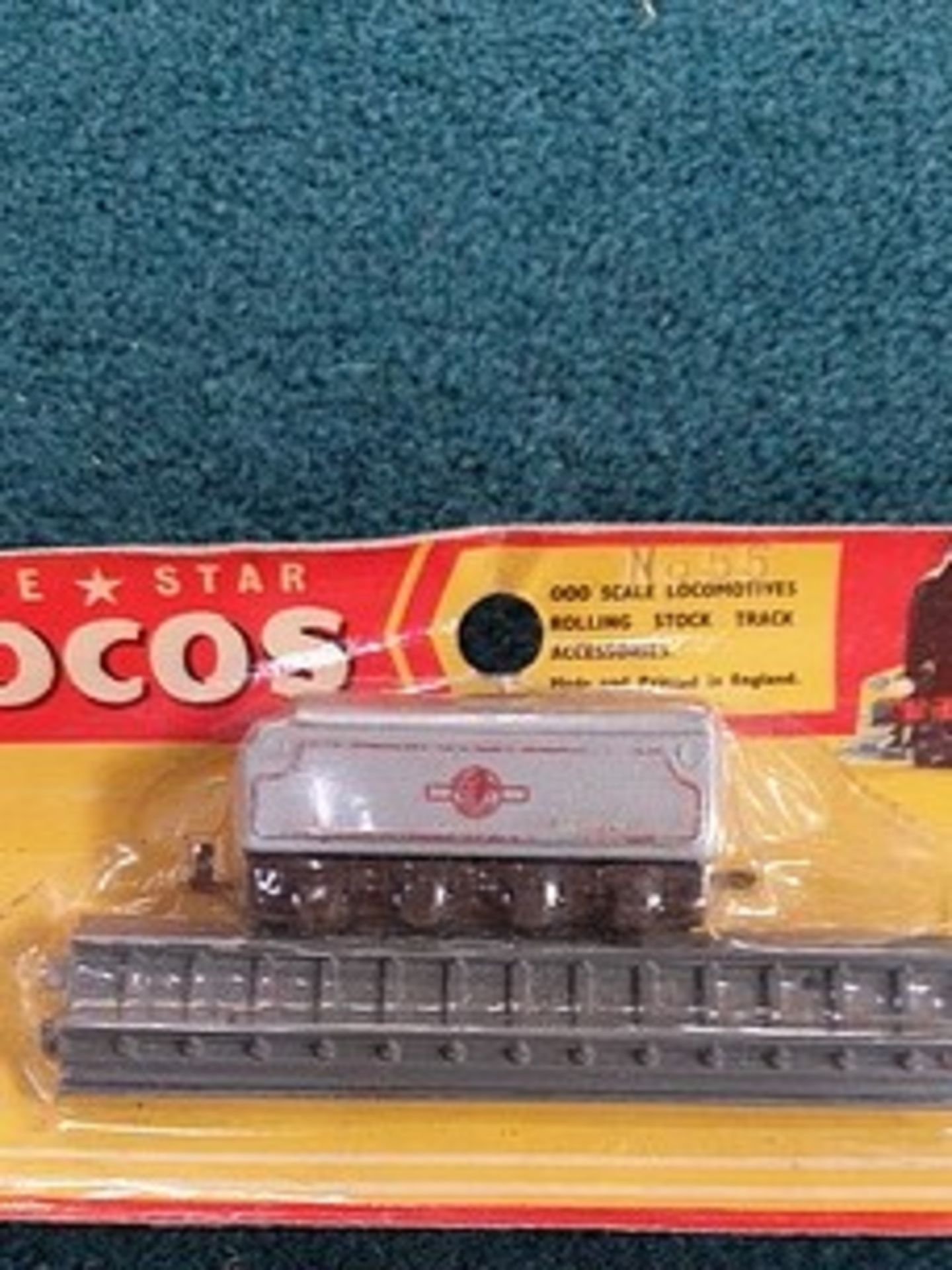 3x Lone Stars Locos accressoroes '000' gauge all in individual boxes, comprising of;