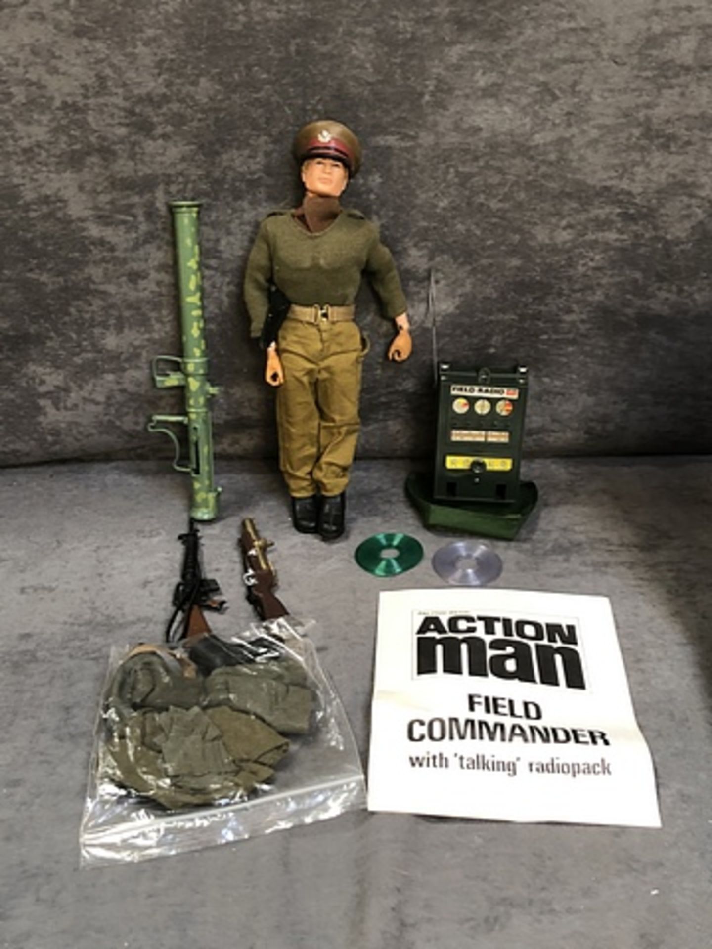 Action Man By Palitoy Field Commander And Field Radio Complete With Box (Slight Damage To Box) - Image 3 of 3