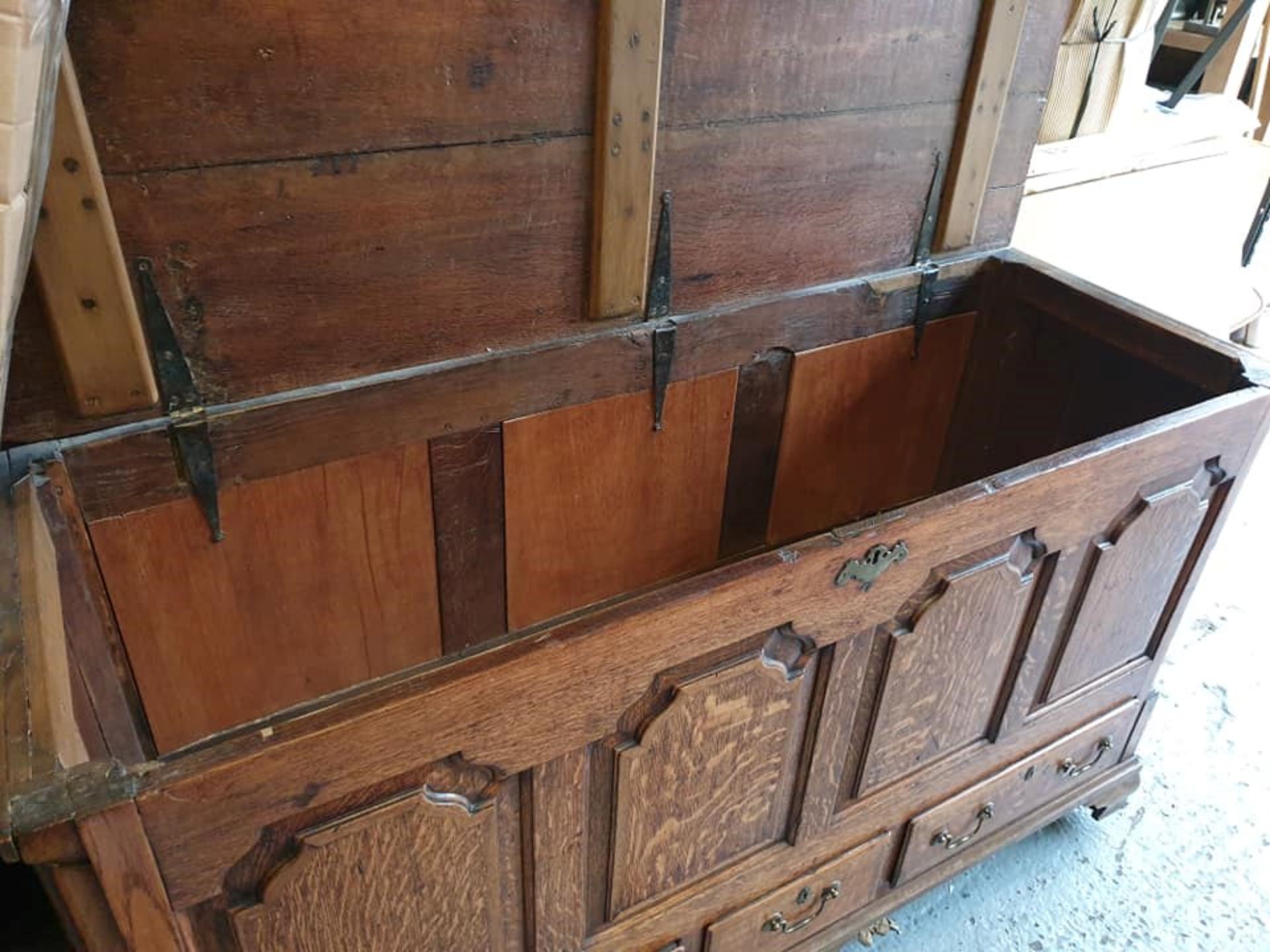 Oak Coffer Chest - Image 3 of 3