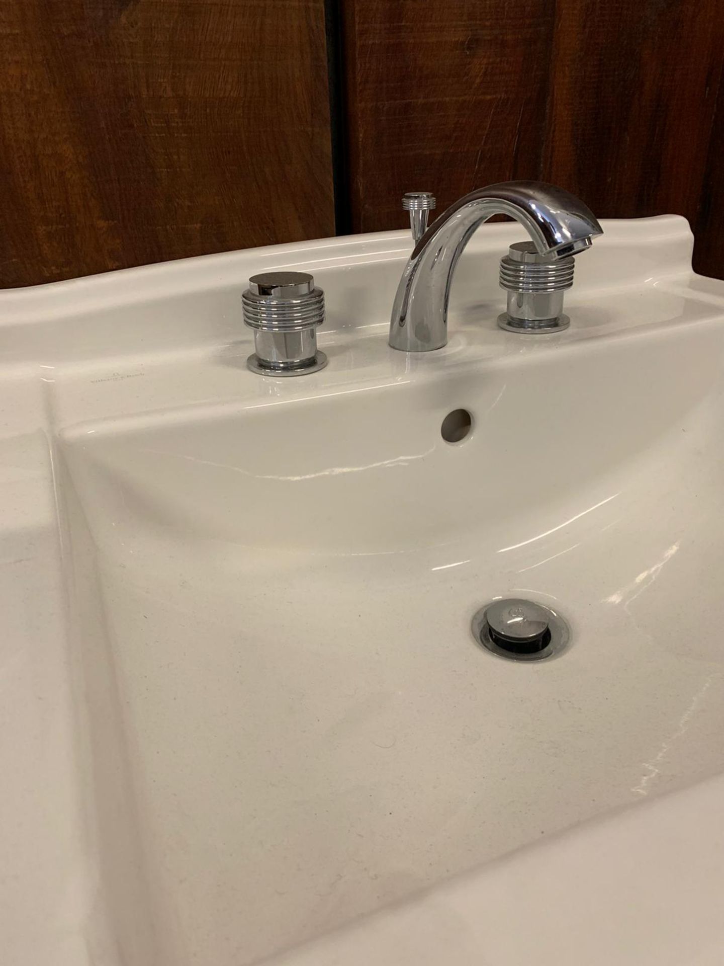 Villeroy & Boch Free Standing Basin Unit With Chrome Luxury Faucet Taps By Jean-Claude Delepine In - Image 4 of 5