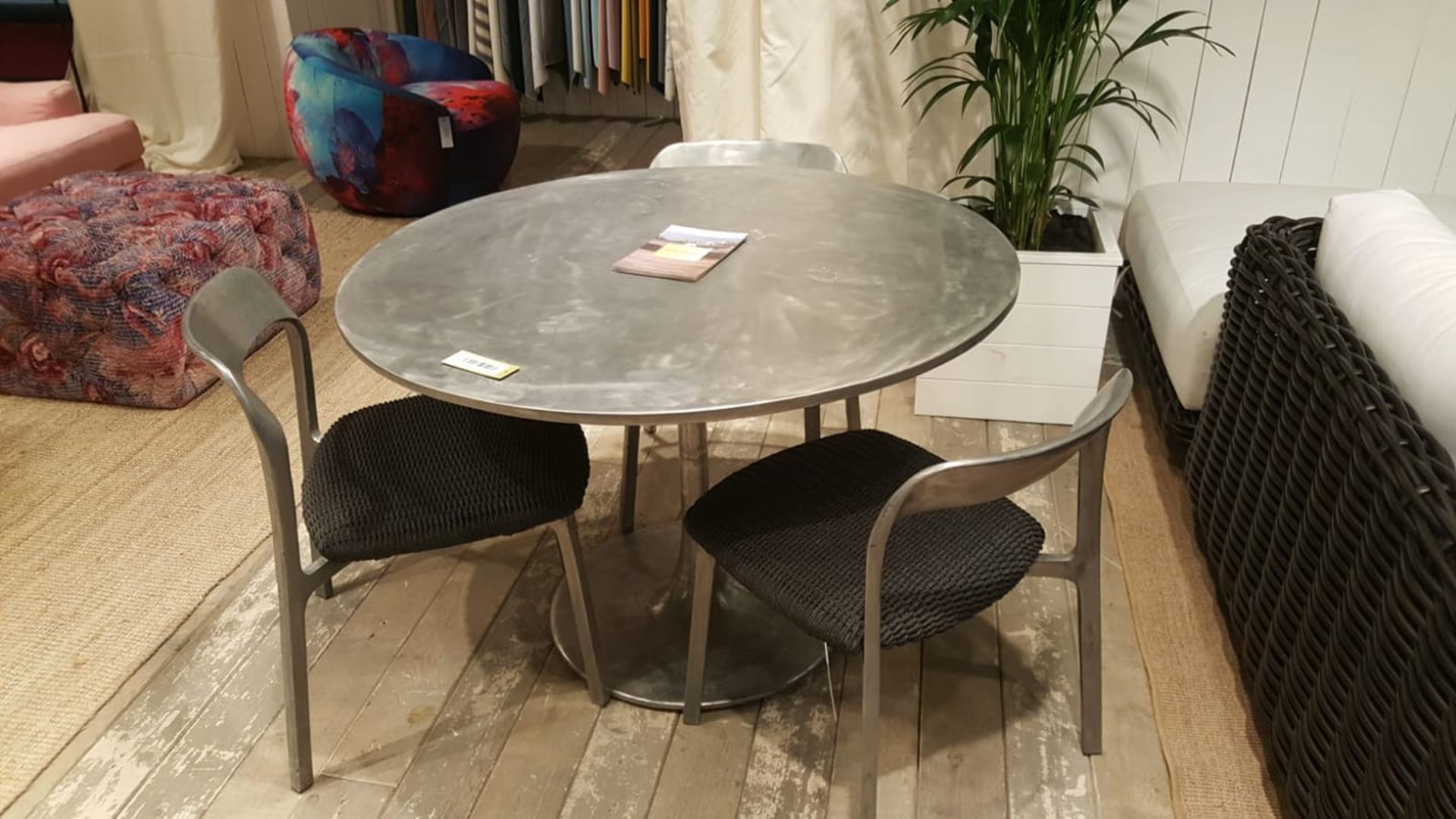 Cast Aluminium Table