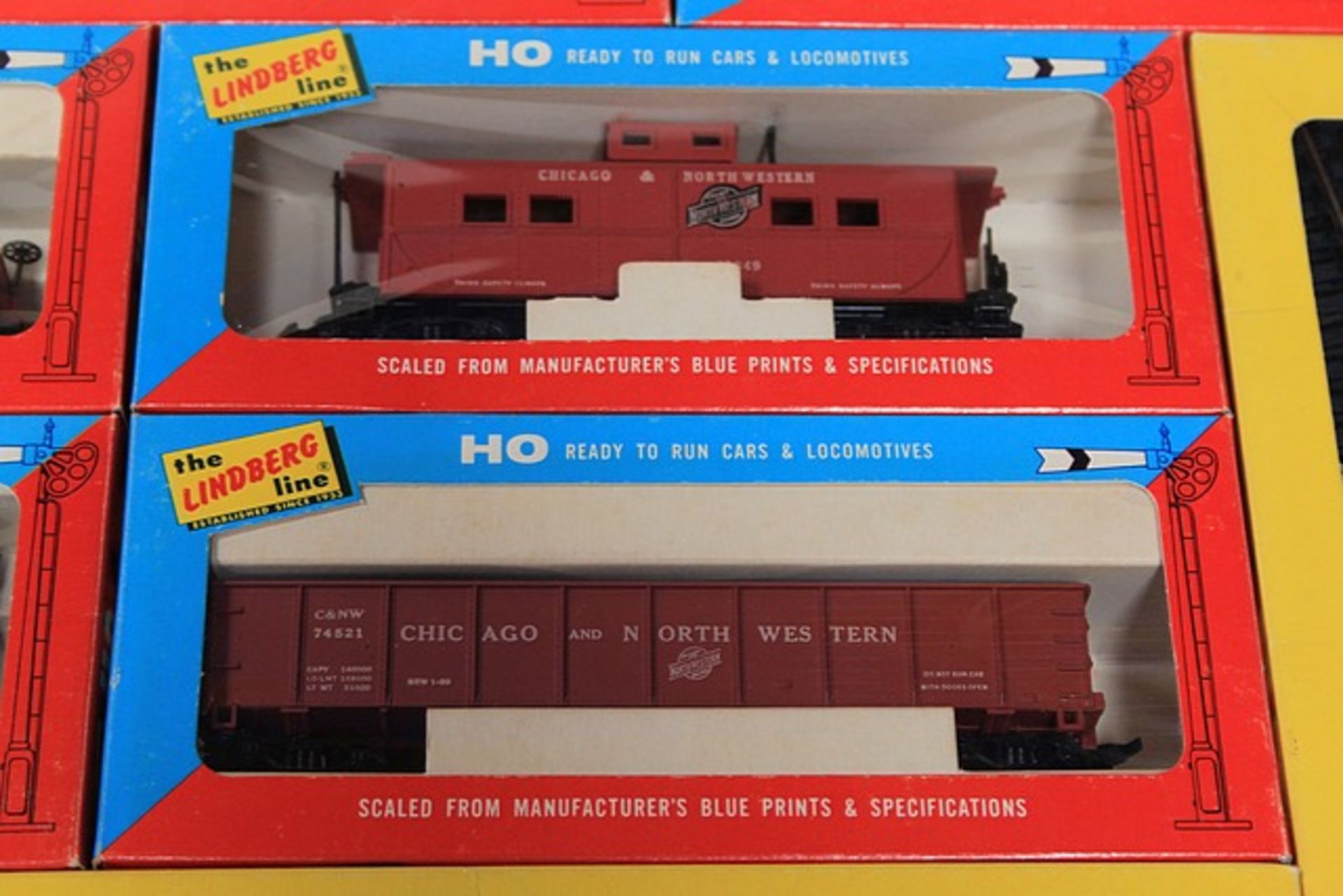 The Lindberg Line Ready to run H0 Train Set in box (Never been out of box) - Image 3 of 5
