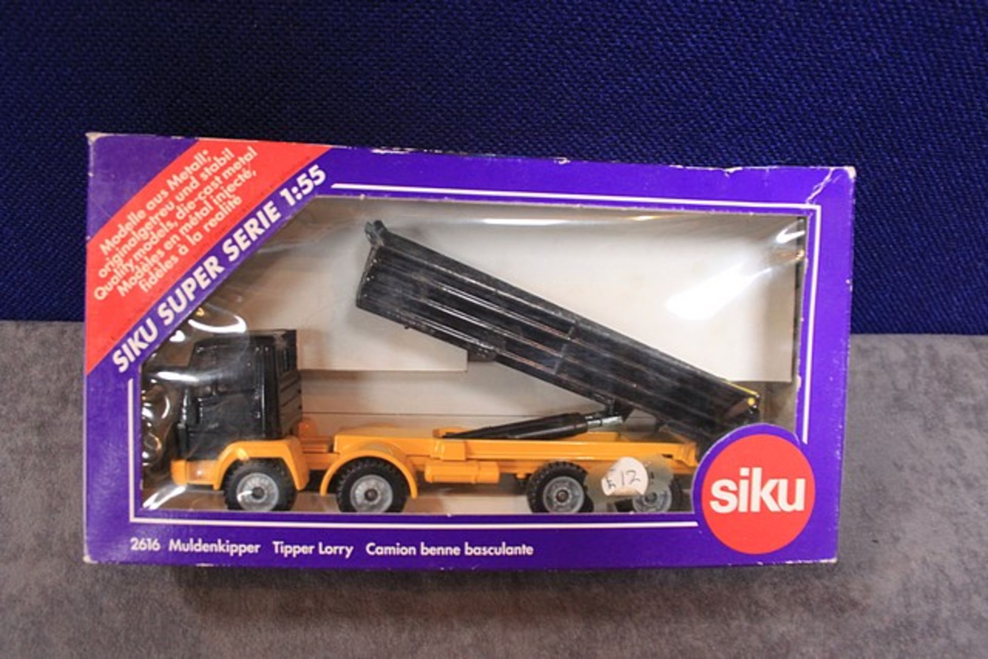 Siku Diecast Number 2616 Tipper Lorry With Good Box - Image 2 of 3