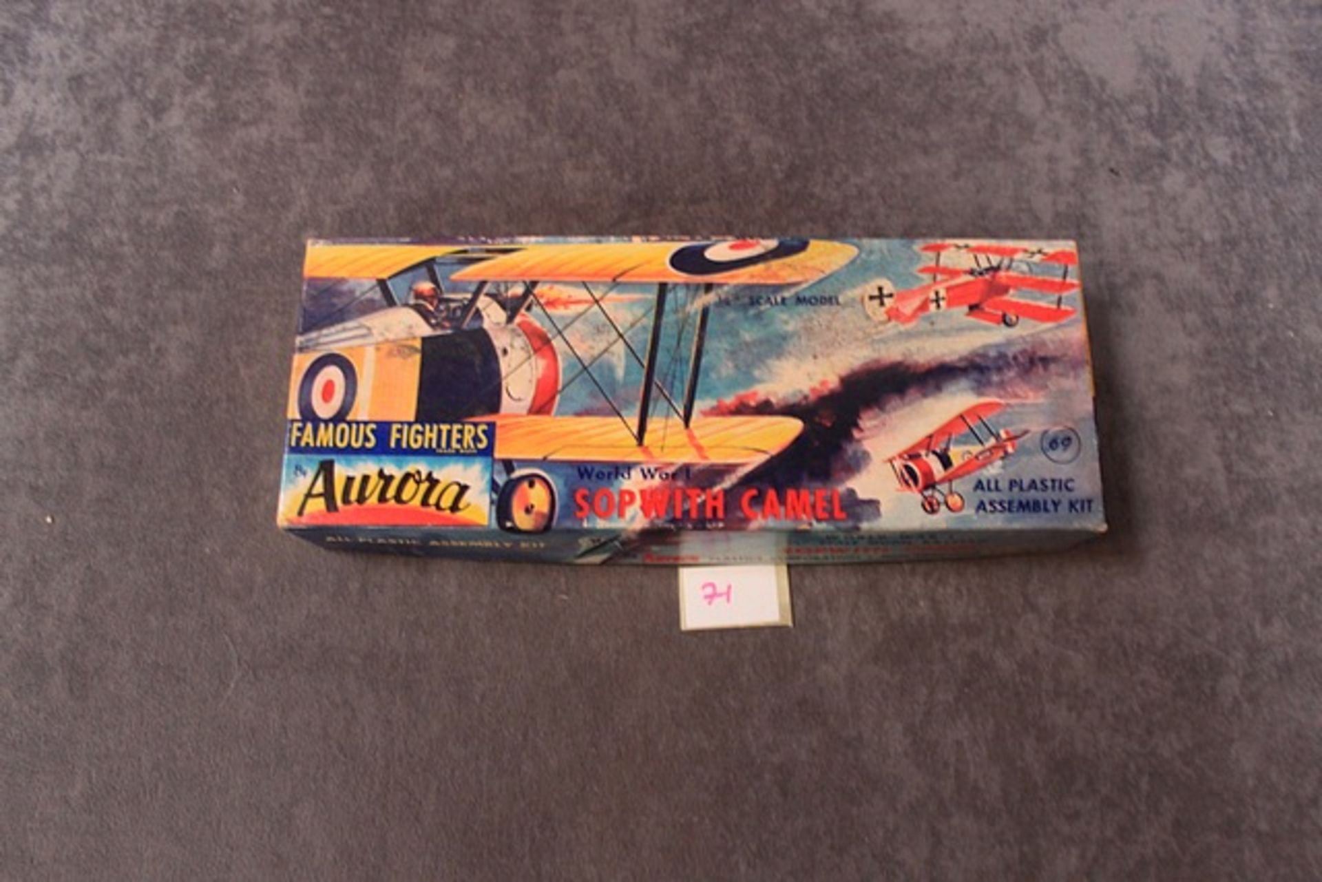 Aurora Hobby Kits Famous Fighters Series Kit Number 102-69 World War 1 Sopwith Camel With - Image 2 of 2