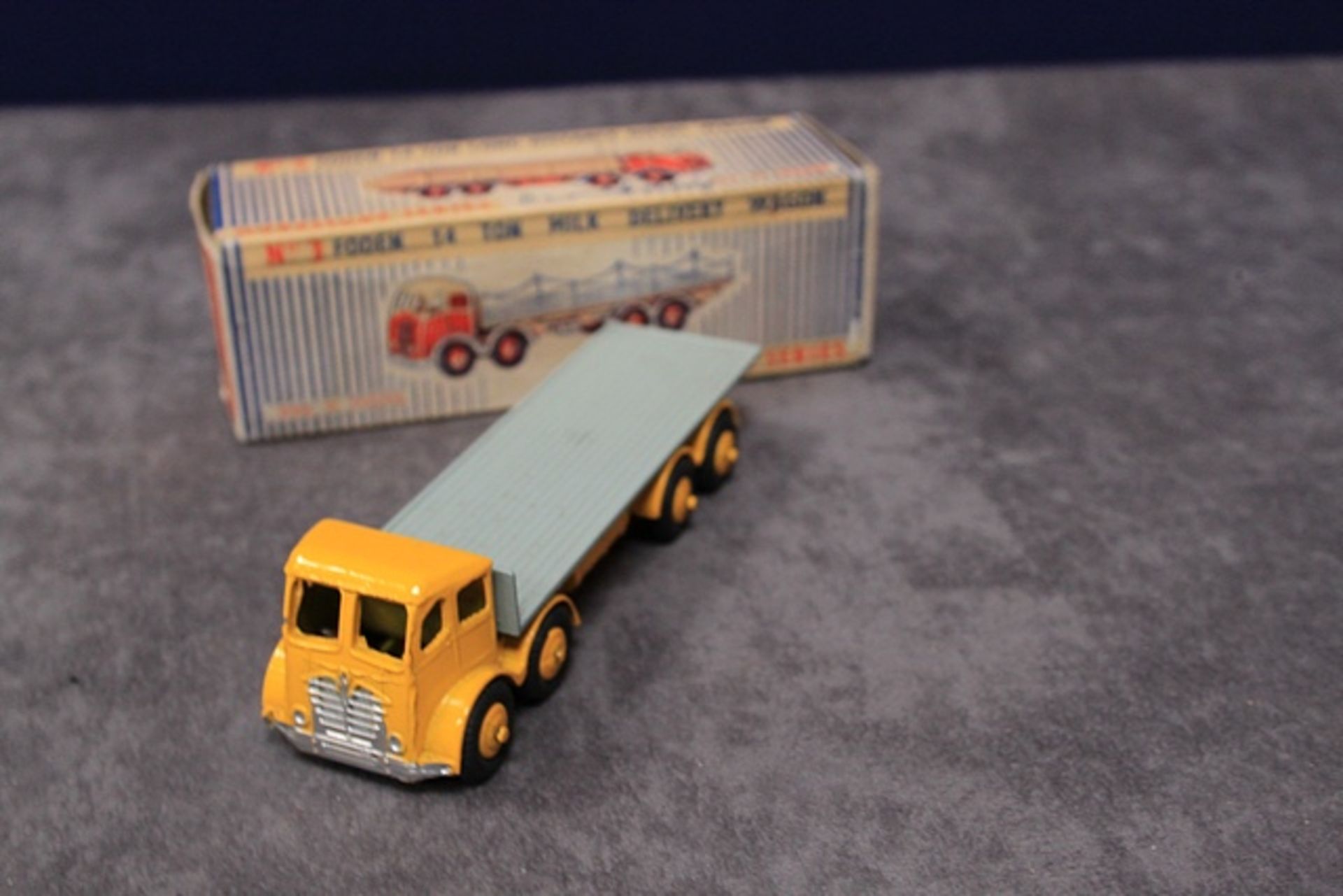 Moreston International (England) Series No 4 Foden Express Delivery Wagon In Box - Image 2 of 3