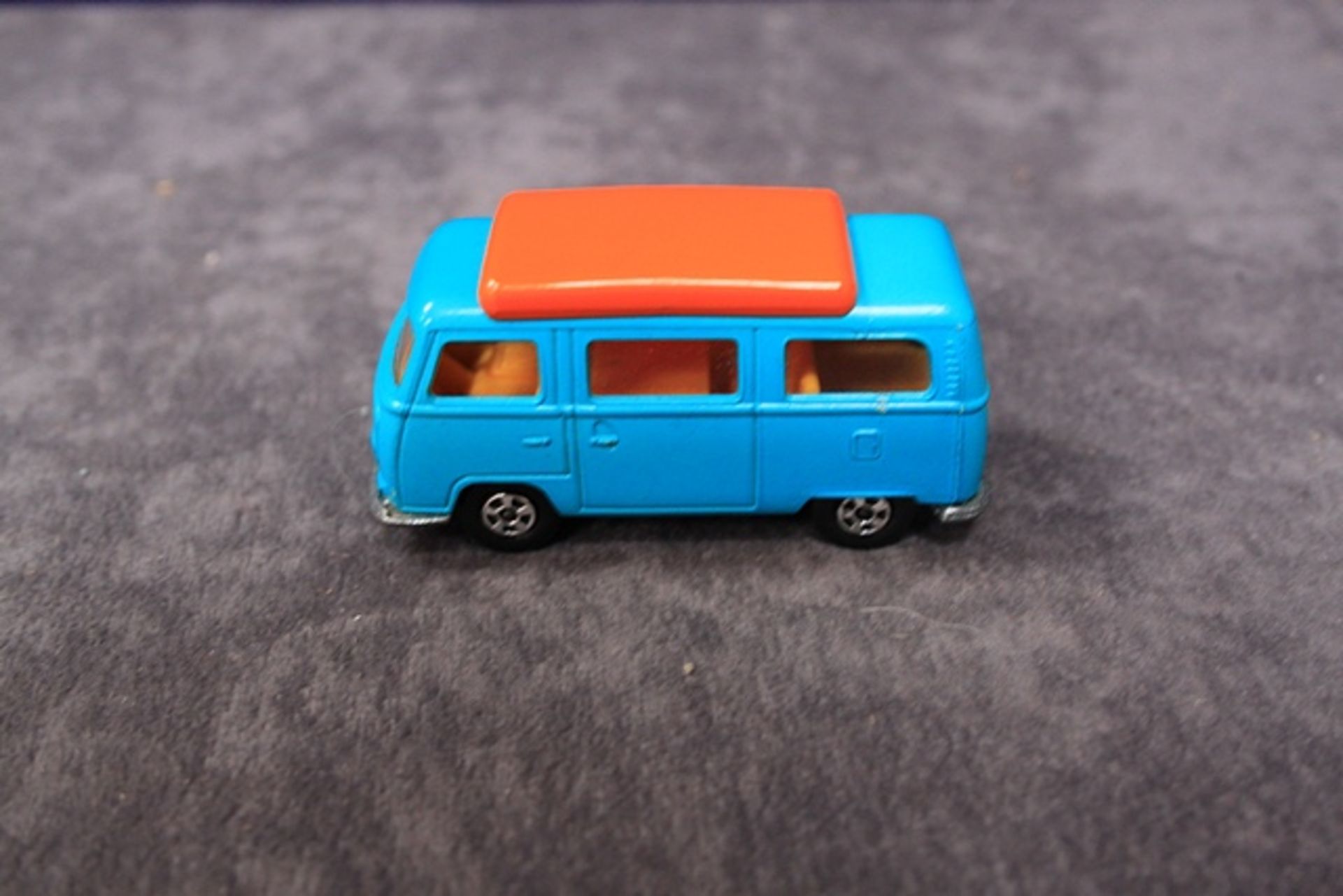 RARE Mint Matchbox Superfast Diecast # 23 Volkswagen Camper In Blue With Orange Interior With Filler - Image 2 of 3