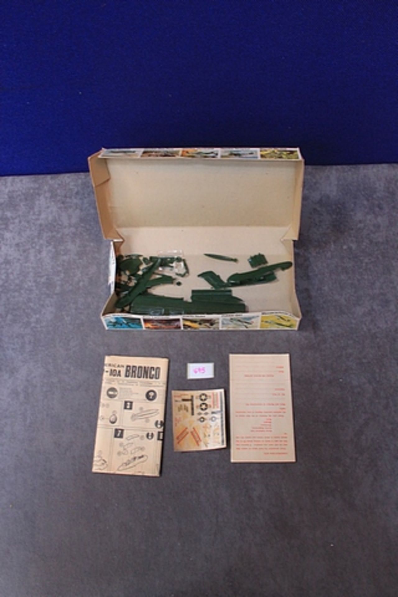 Frog Authentic Scale 1/72 Models Cat No F203 English Electric BAC Canberra with instructions in box