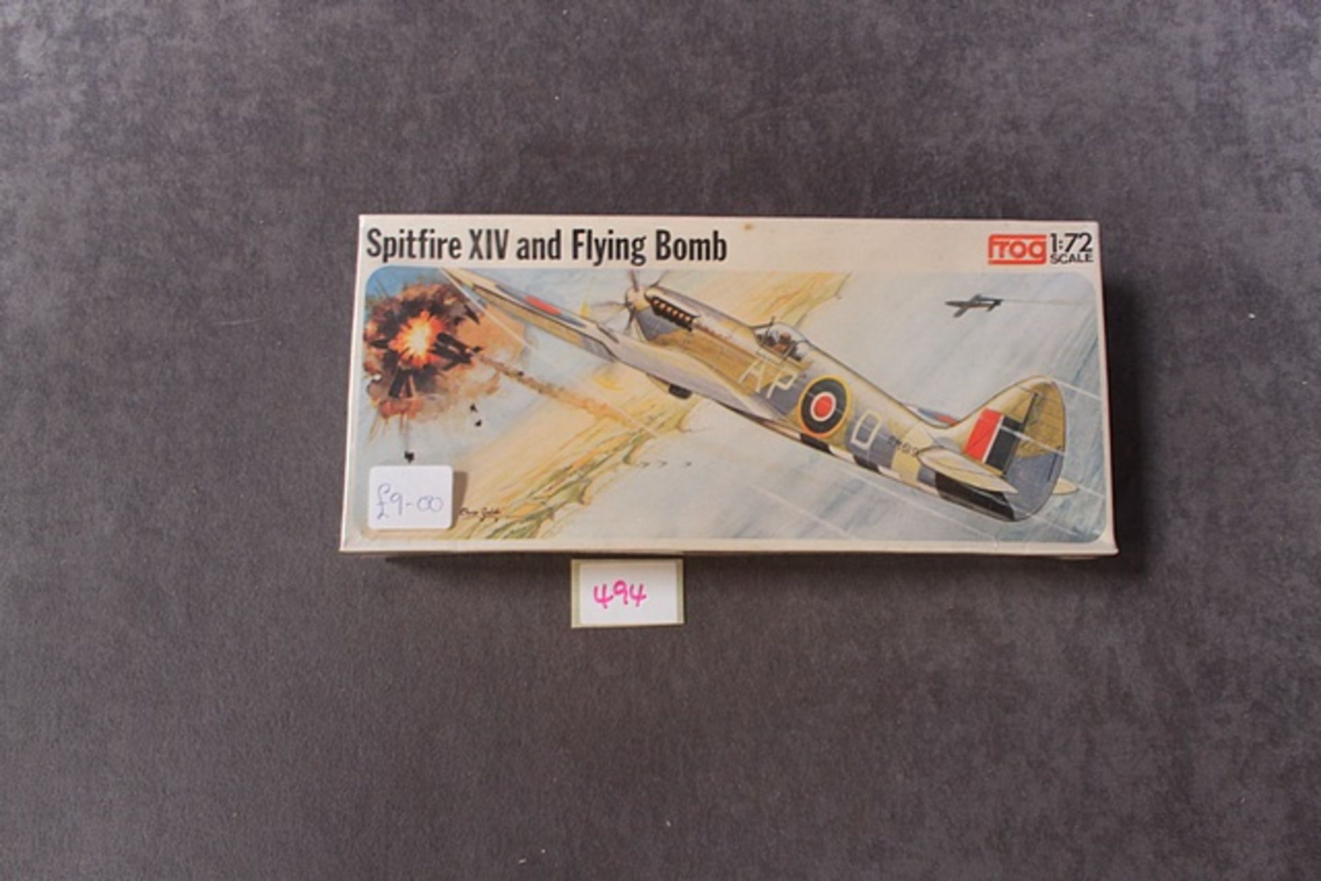 Frog Authentic Scale 1/72 Models Cat No F194 Spitfire XIV and Flying Bomb sealed in box