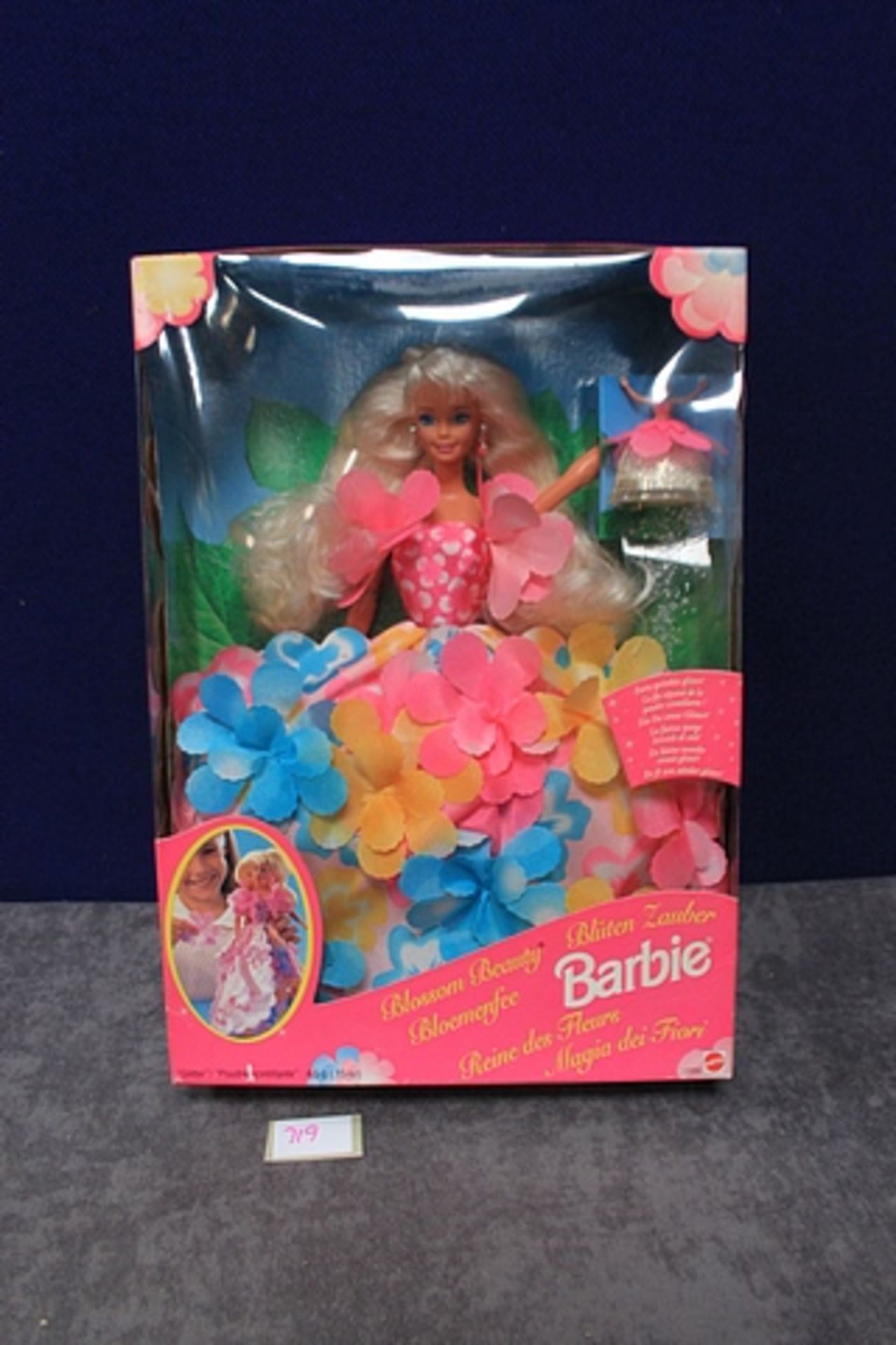 Mattel # 17032 Blossom Beauty Barbie In Box - Image 2 of 2