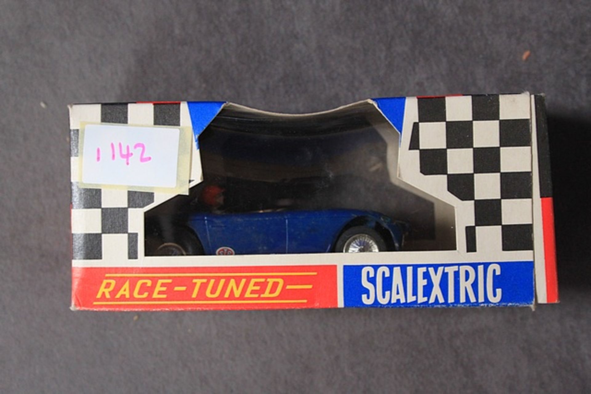 Scalextric C84 Triumph in blue with racing #7 Wind Screen loose in box - Image 2 of 2