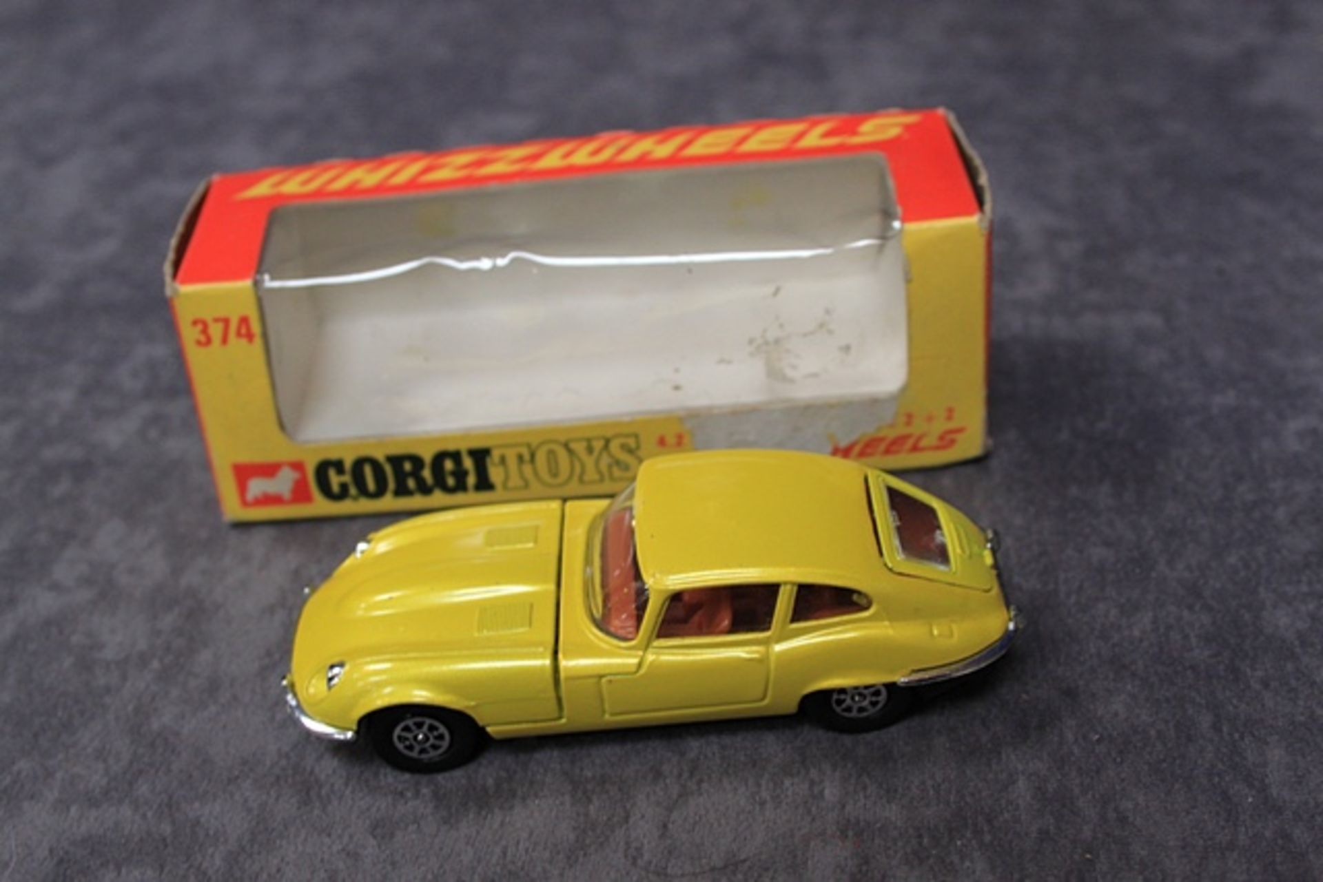 Corgi Whizzwheels Diecast Number 374 4.2 Litre Jaguar 'E' Type 2+2 With Excellent Box - Image 3 of 4