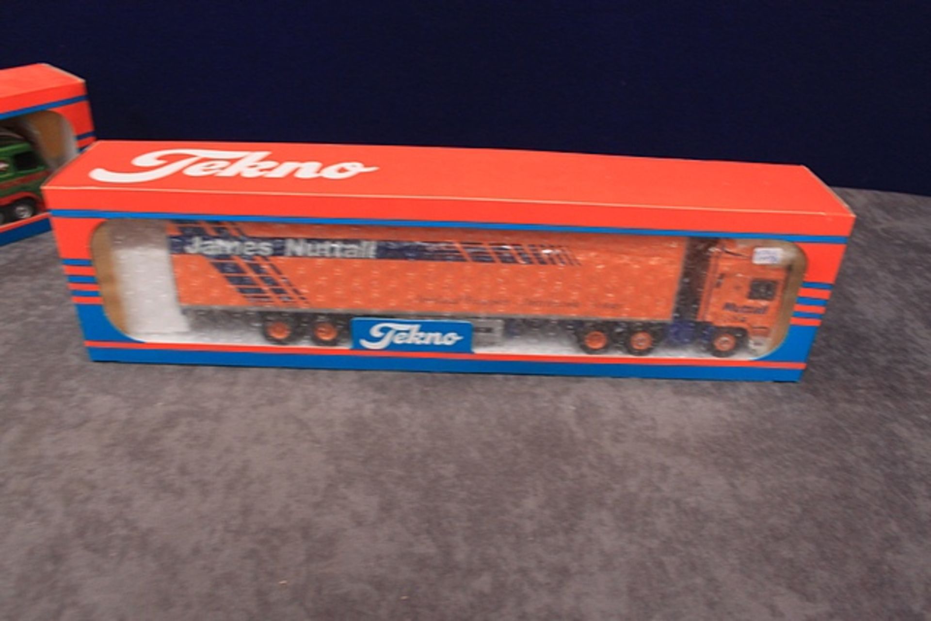 2x Tekno Lorries From The British Collection In Individual Boxes Comprising Of: Nr 60 H.E Payne - Image 2 of 3