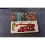 Excellent Corgi Toys Diecast # 1127 Simon Snorkel Fire Engine With Very Good Box