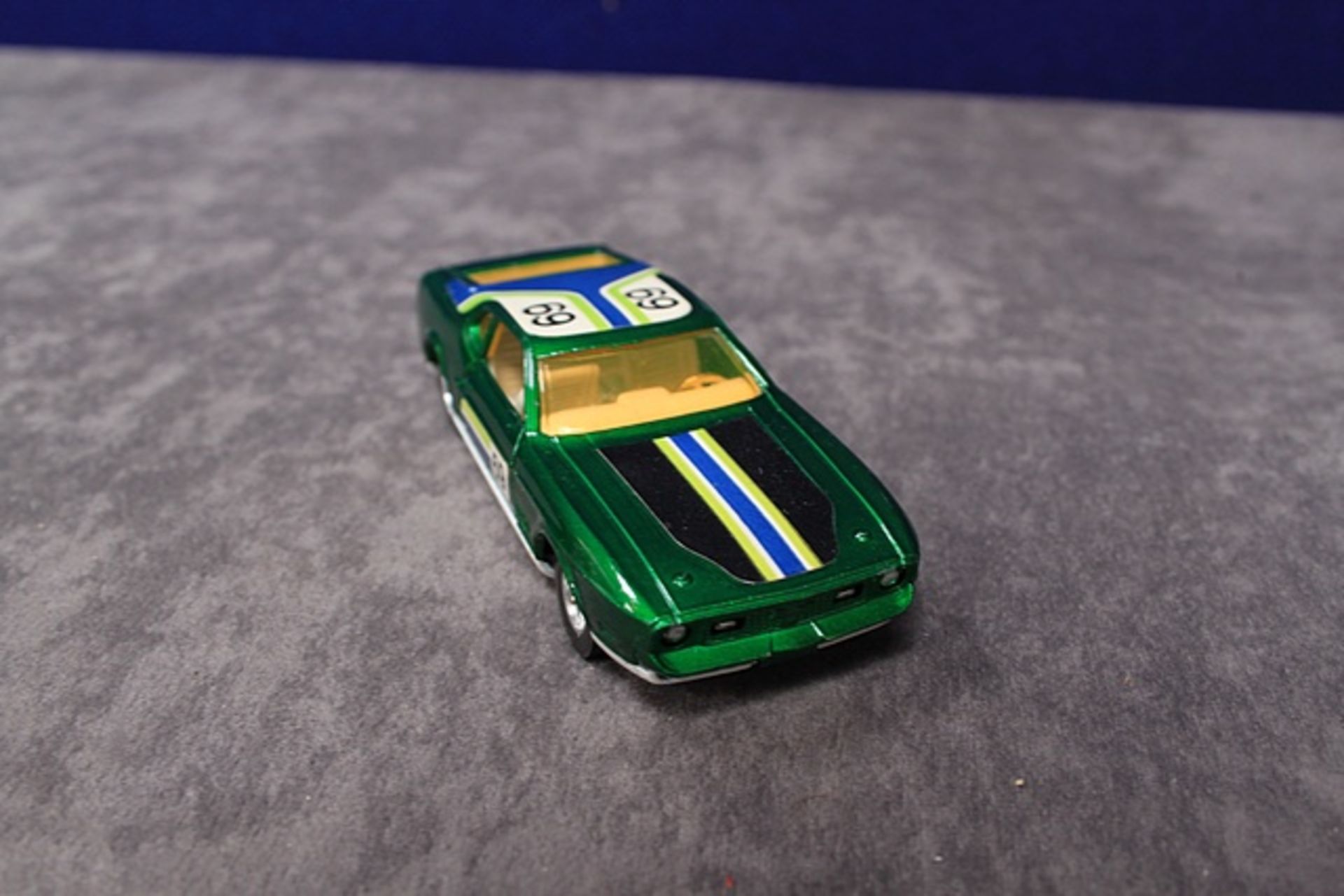 Corgi Diecast Number 329 Ford Mustang Mach 1 With Very Good Box - Image 2 of 3