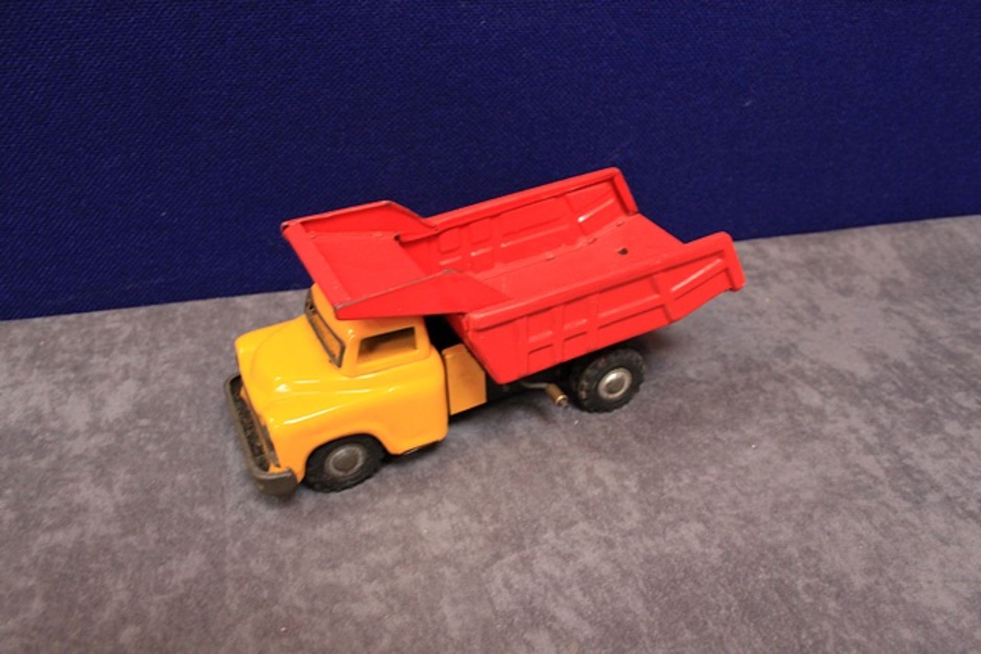 Daiya (Japan) # 262 Heavy Dump Truck 3-3750 With Box