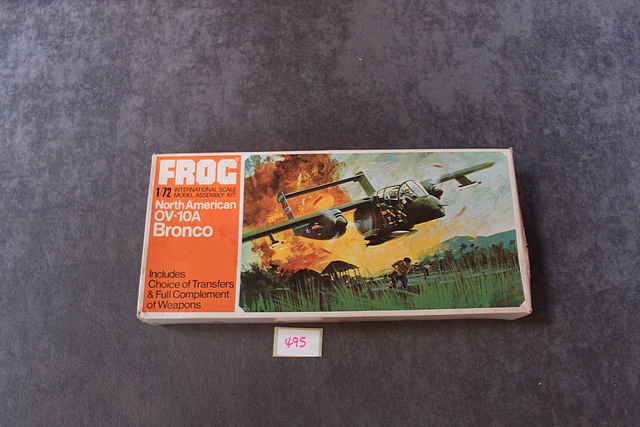 Frog Authentic Scale 1/72 Models Cat No F203 English Electric BAC Canberra with instructions in box - Image 2 of 2