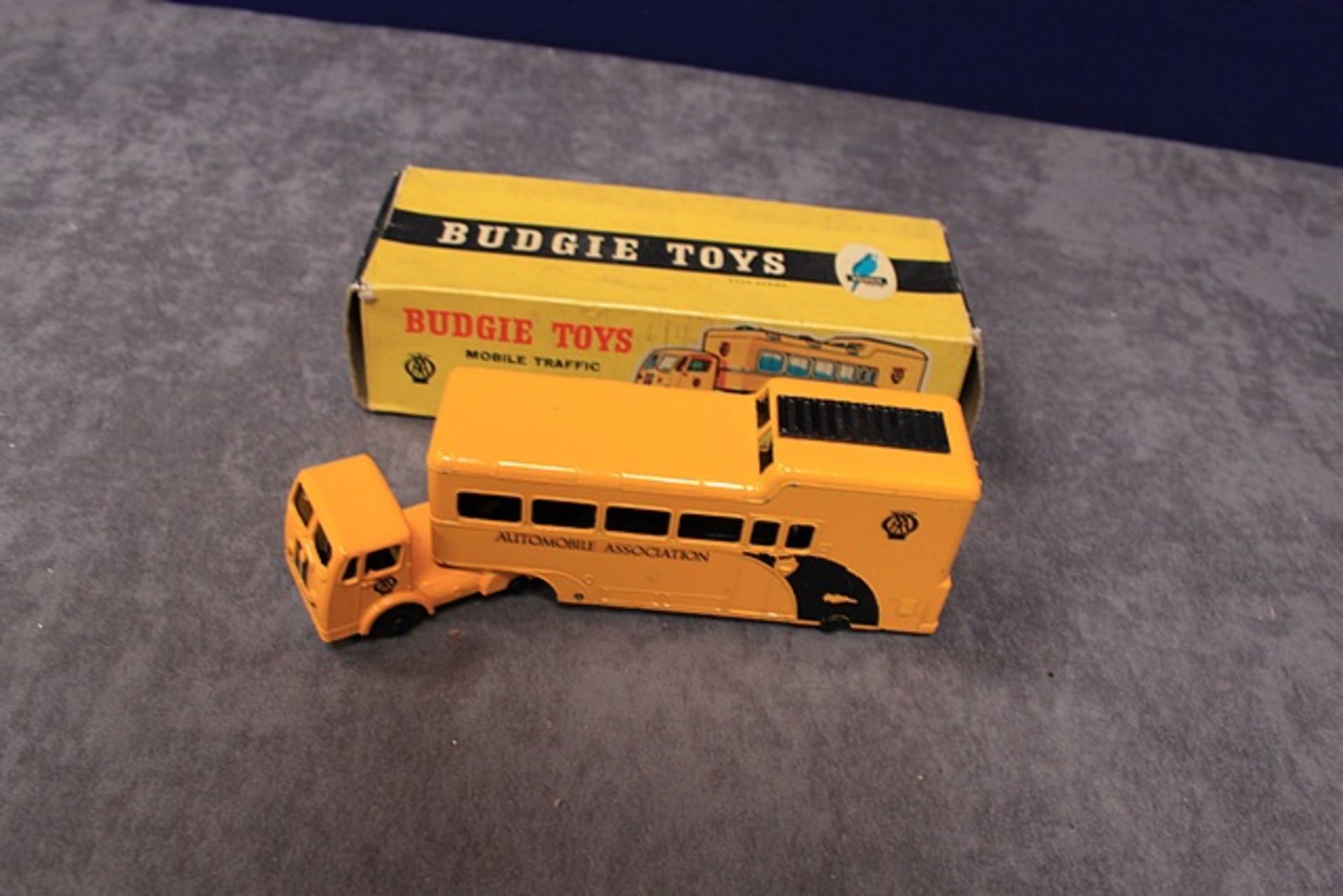 Budgie Diecast Aa Mobile Traffic Control Unit 'Jumbo' In Box