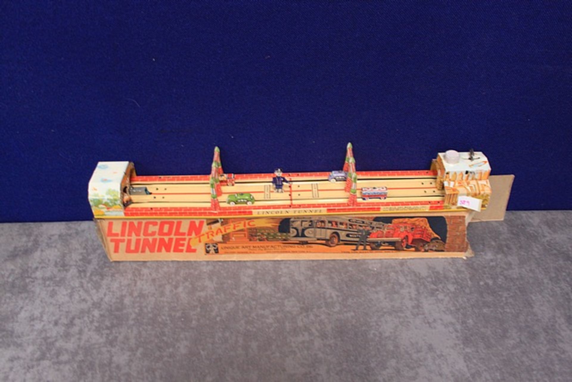 Very Rare Unique Art Manufacturing Co Inc 1935 Lithograph Pressed Tin Wind Up Lincoln Tunnel Traffic