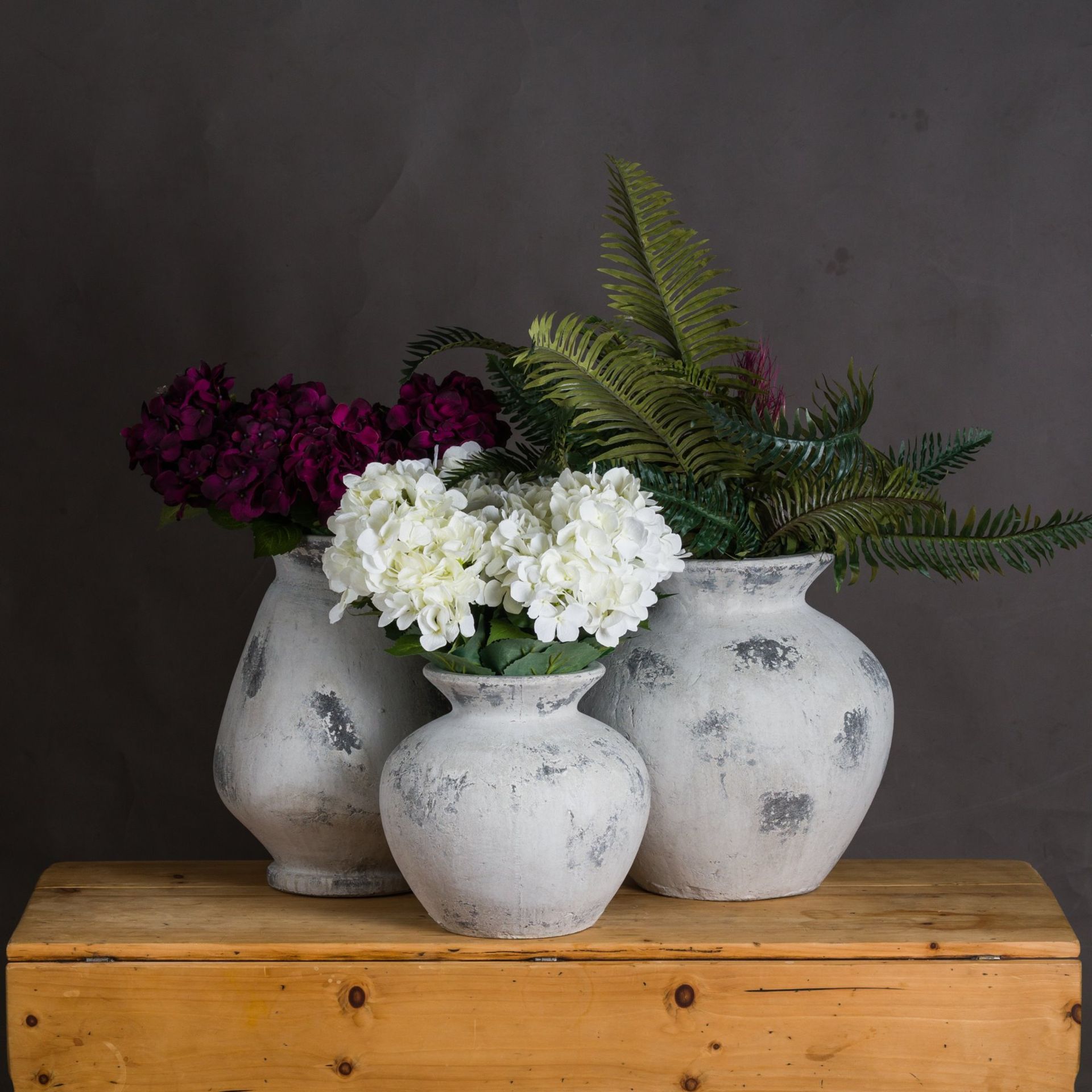 Blanka Large Antique White Vase Display A Beautiful Bouquet Of Flowers Or Greenery To Complete