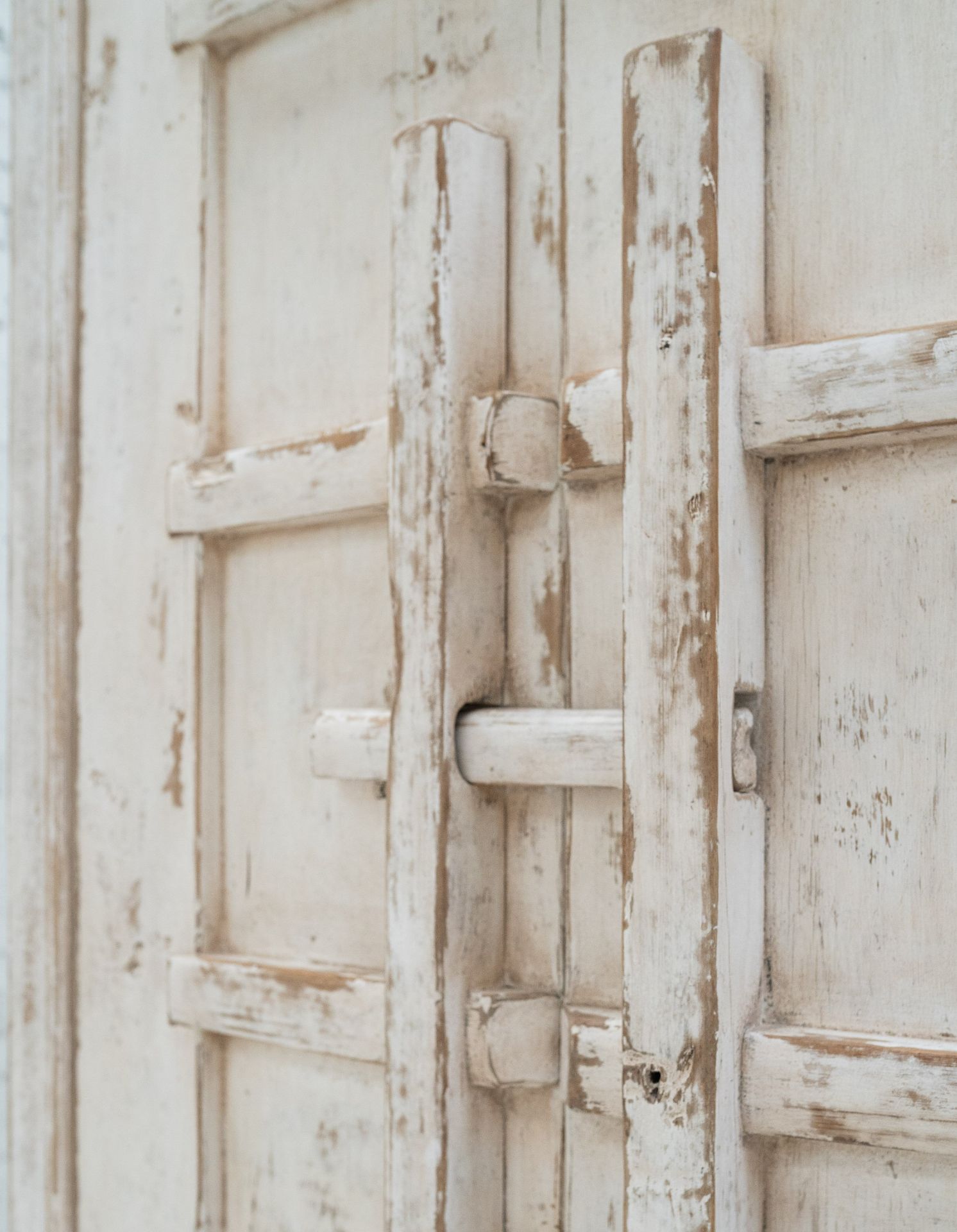 Distressed White Antique Wardrobe - Image 5 of 6