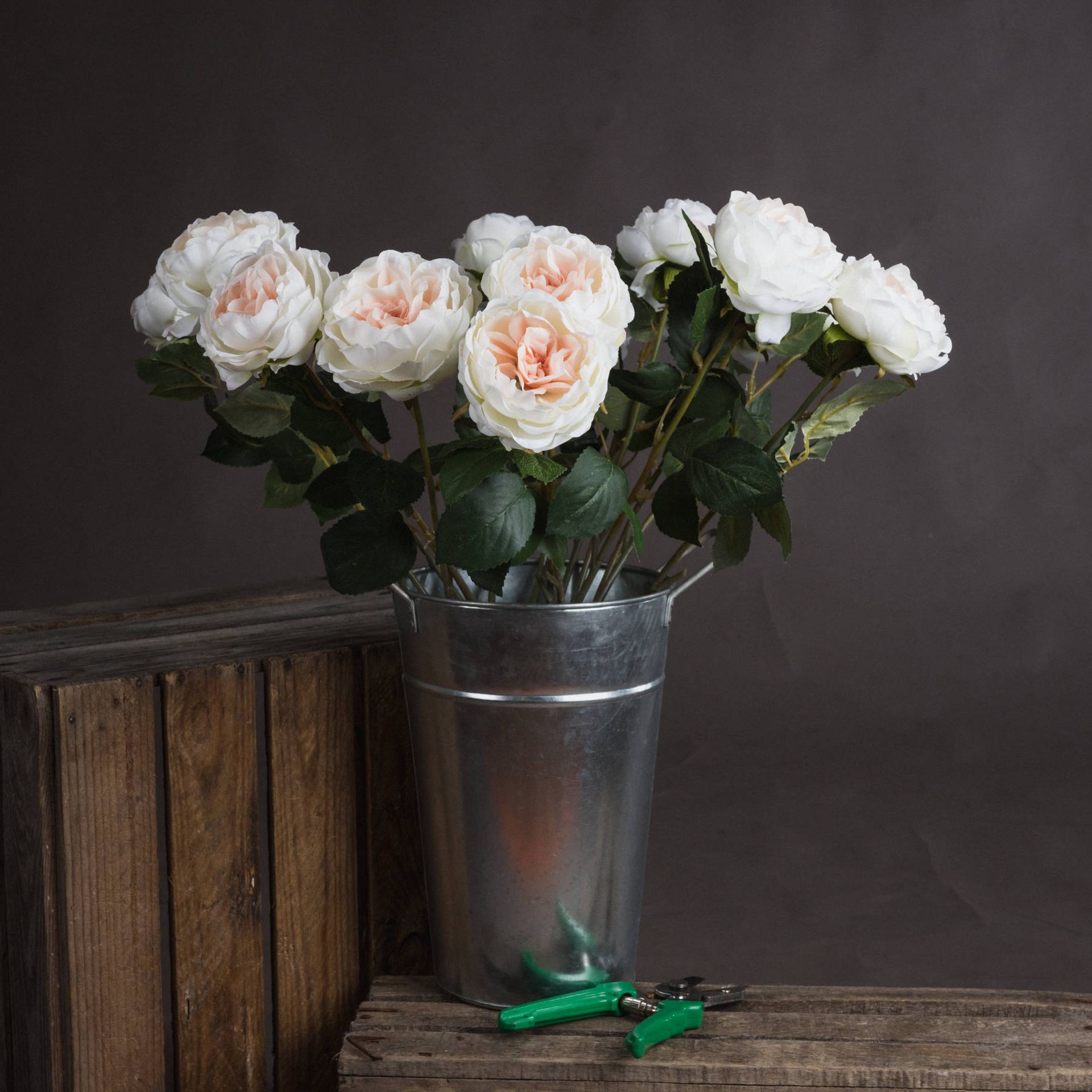 12 x Blush Garden Rose Spray Luxury Artifical Flower
