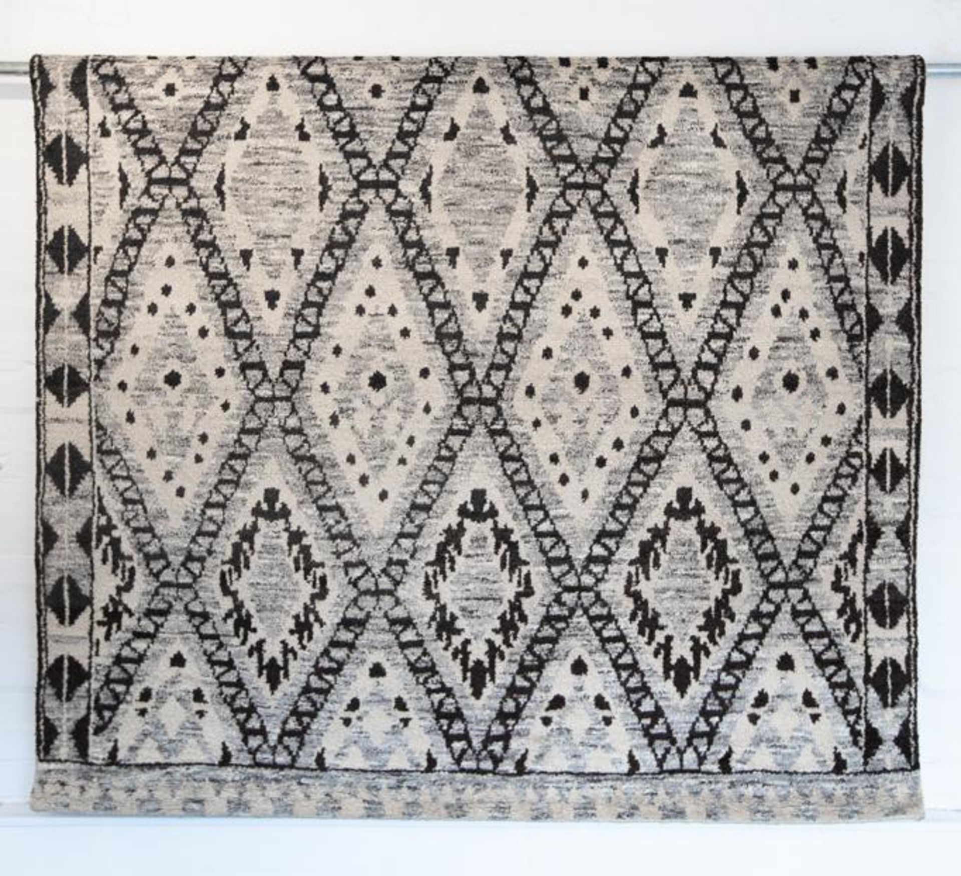 Brown Diamond Rug 203 x 249cm: A gorgeous Moroccan inspired floor rug. - Image 2 of 5