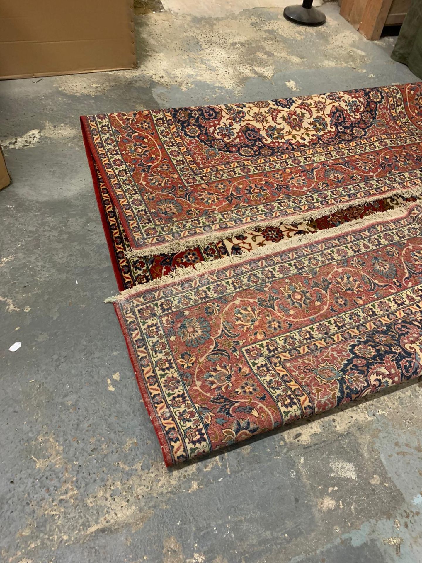 Hand Made Isfahan Antique Carpet 360 X 237cm Isfahan Stands For Beauty The City And Its Wonderful - Image 5 of 9