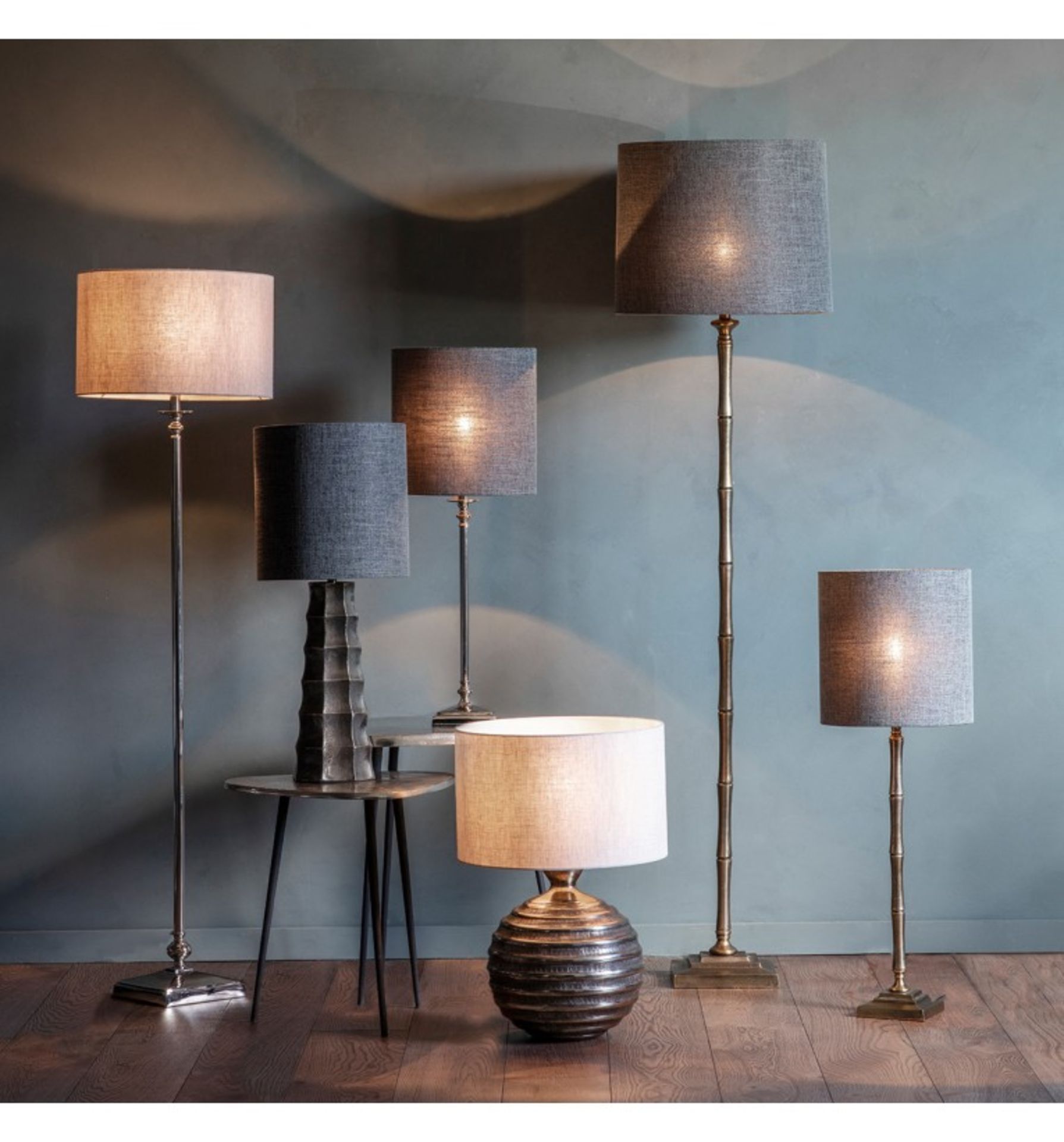 Vittoria Table Lamp Base Only a Classic table lamp with a broned effect stem and base Base Only 14 x