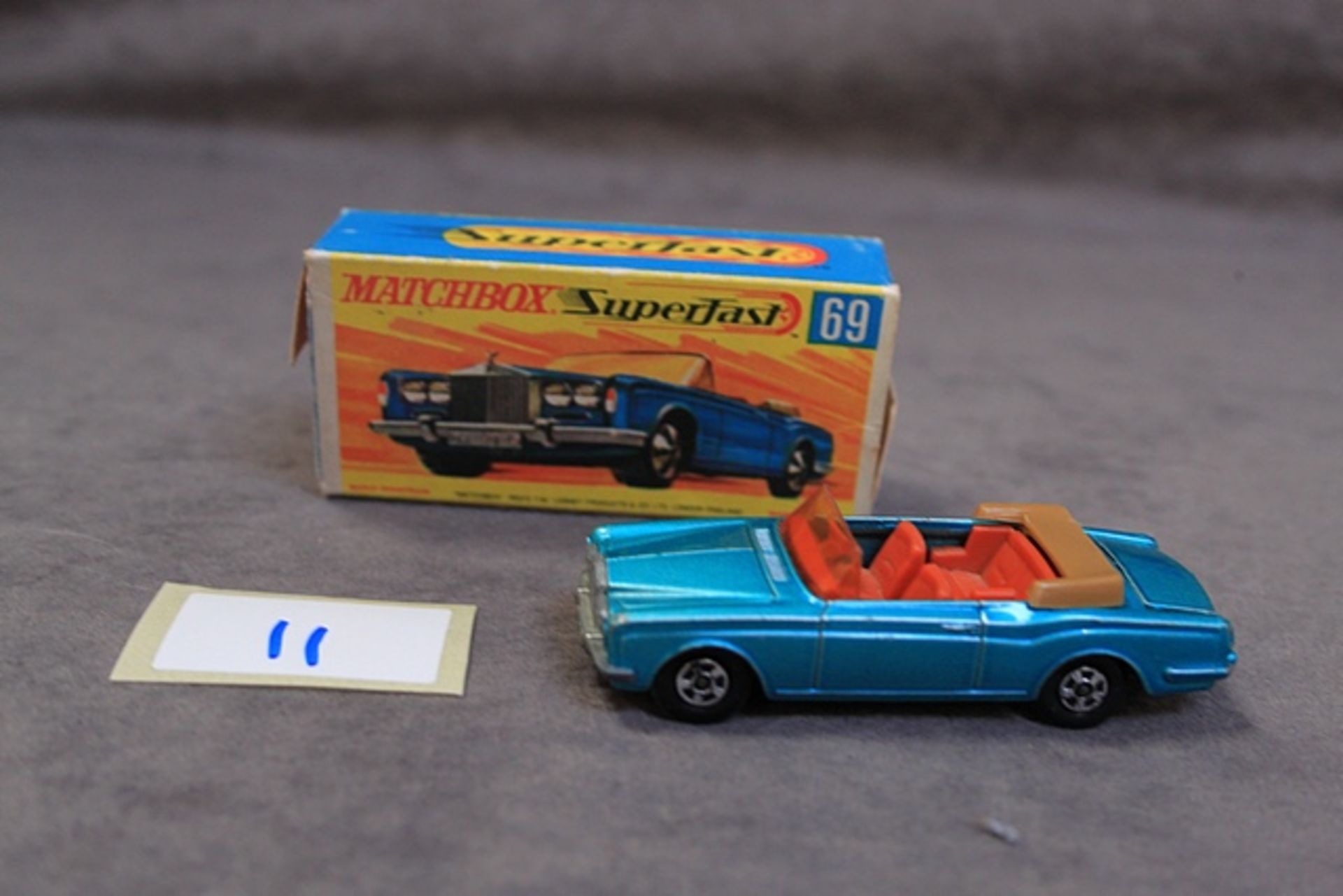 Matchbox Superfast #69 Rolls Royce Silver Shadow Blue Broken Tow Hook End Flap Missing And Damaged