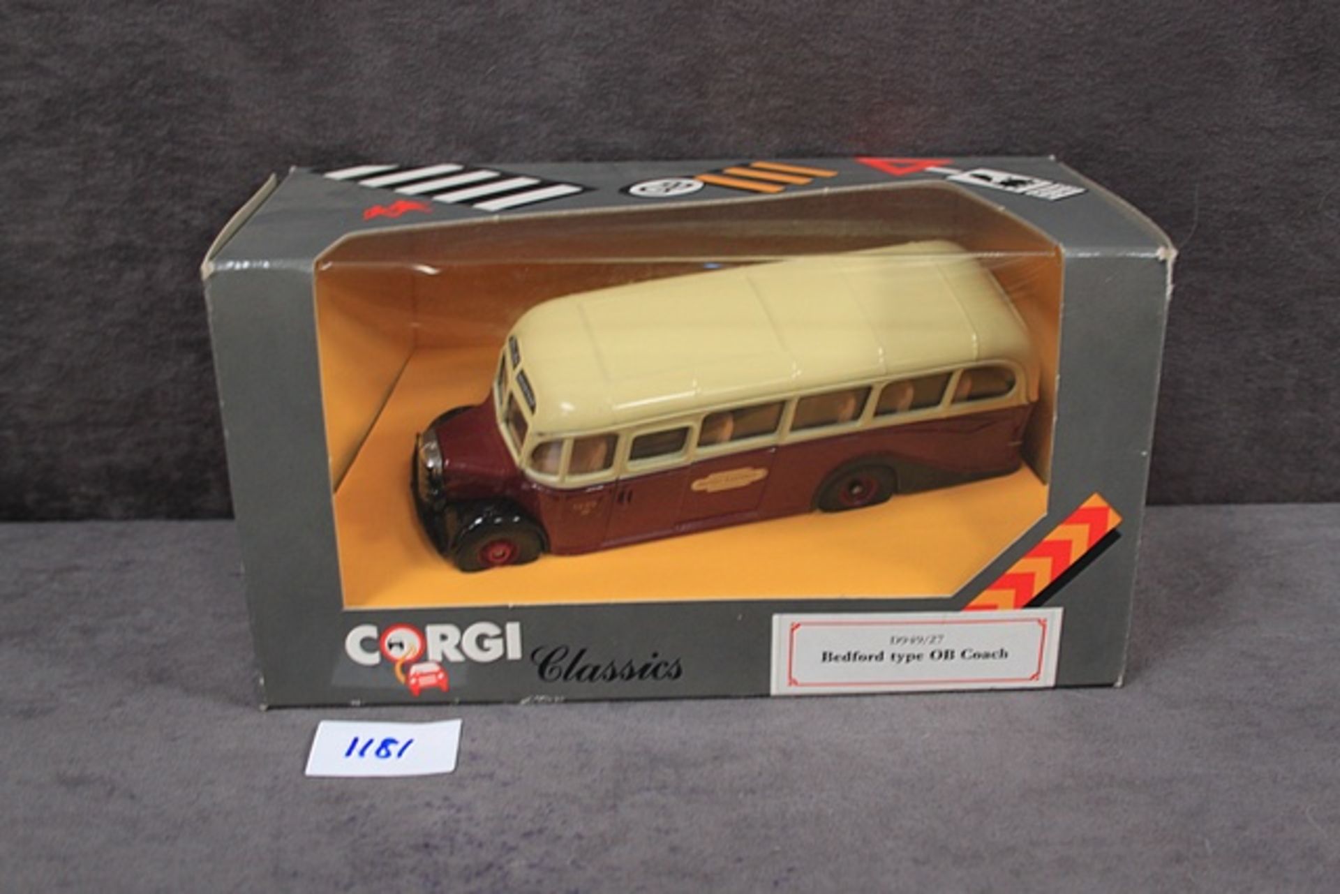 Corgi diecast Classics #D949/27 Bedford Type OB Coach in box