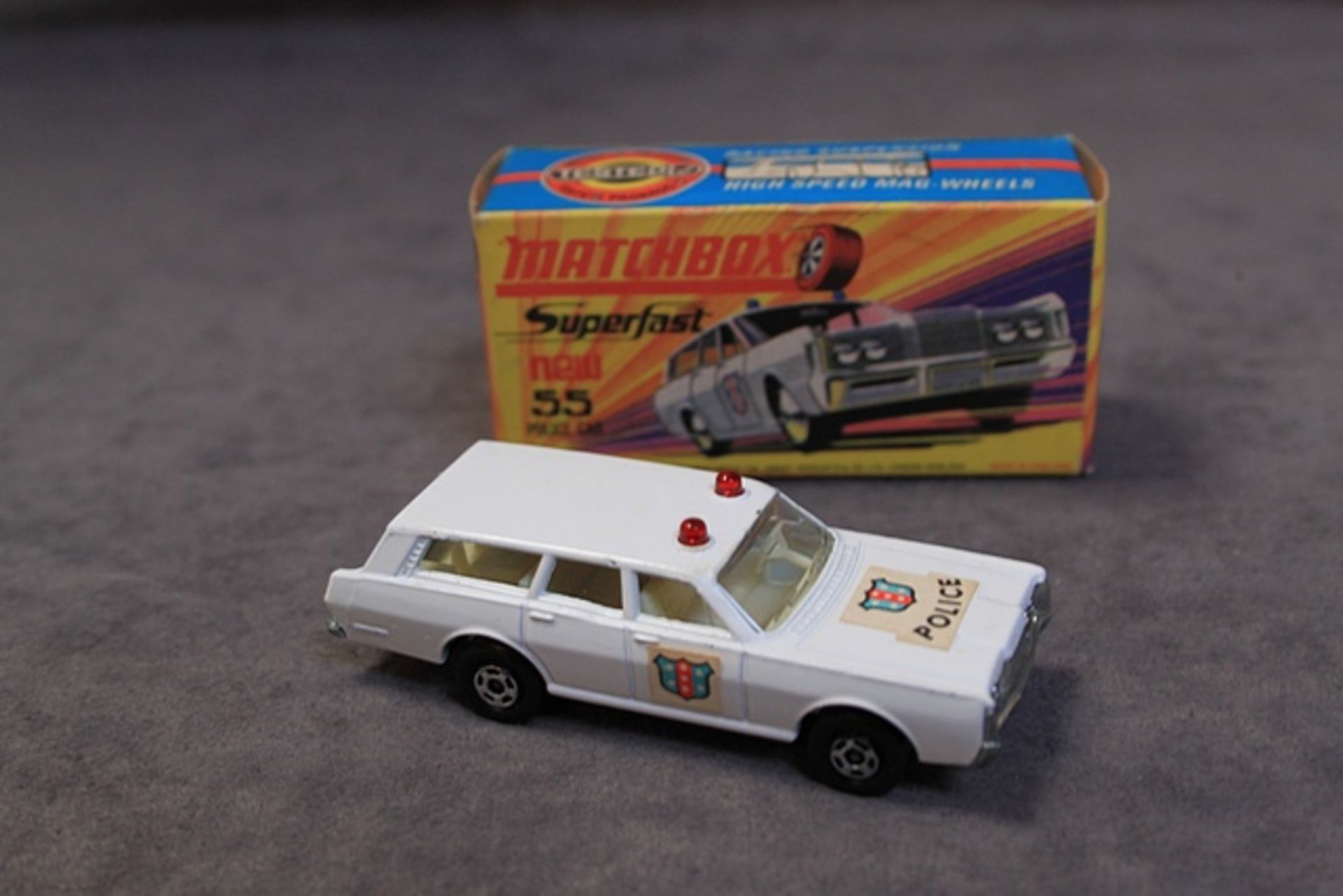 Matchbox Superfast #55Mercury Police Car Estate White In Crisp Box - Image 2 of 2