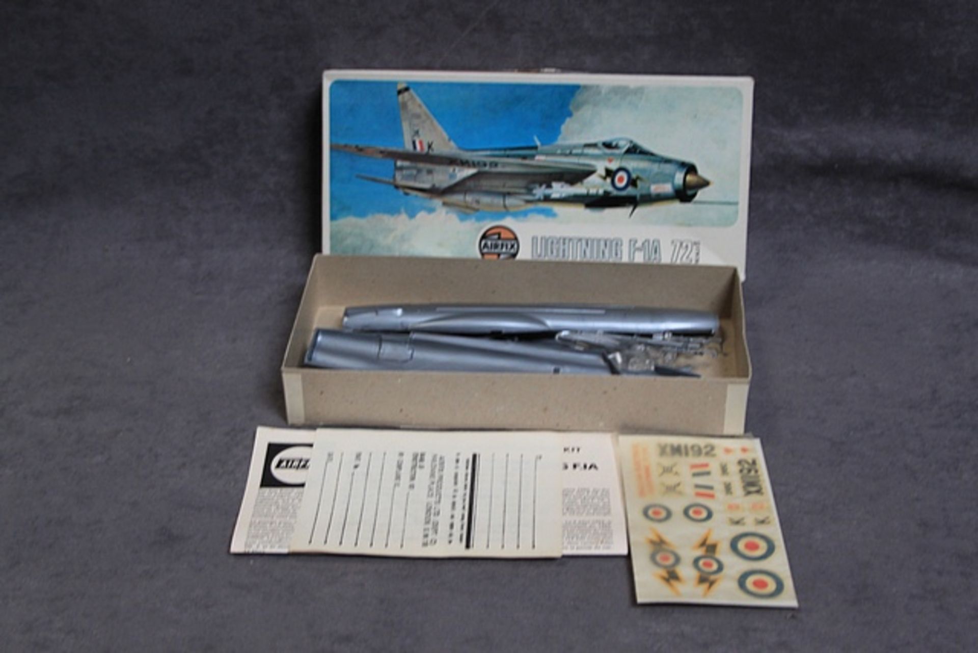 Airfix - Lightning F1A - 1:72 Model Kit #02010-3 Series 2 First British combat aircraft with