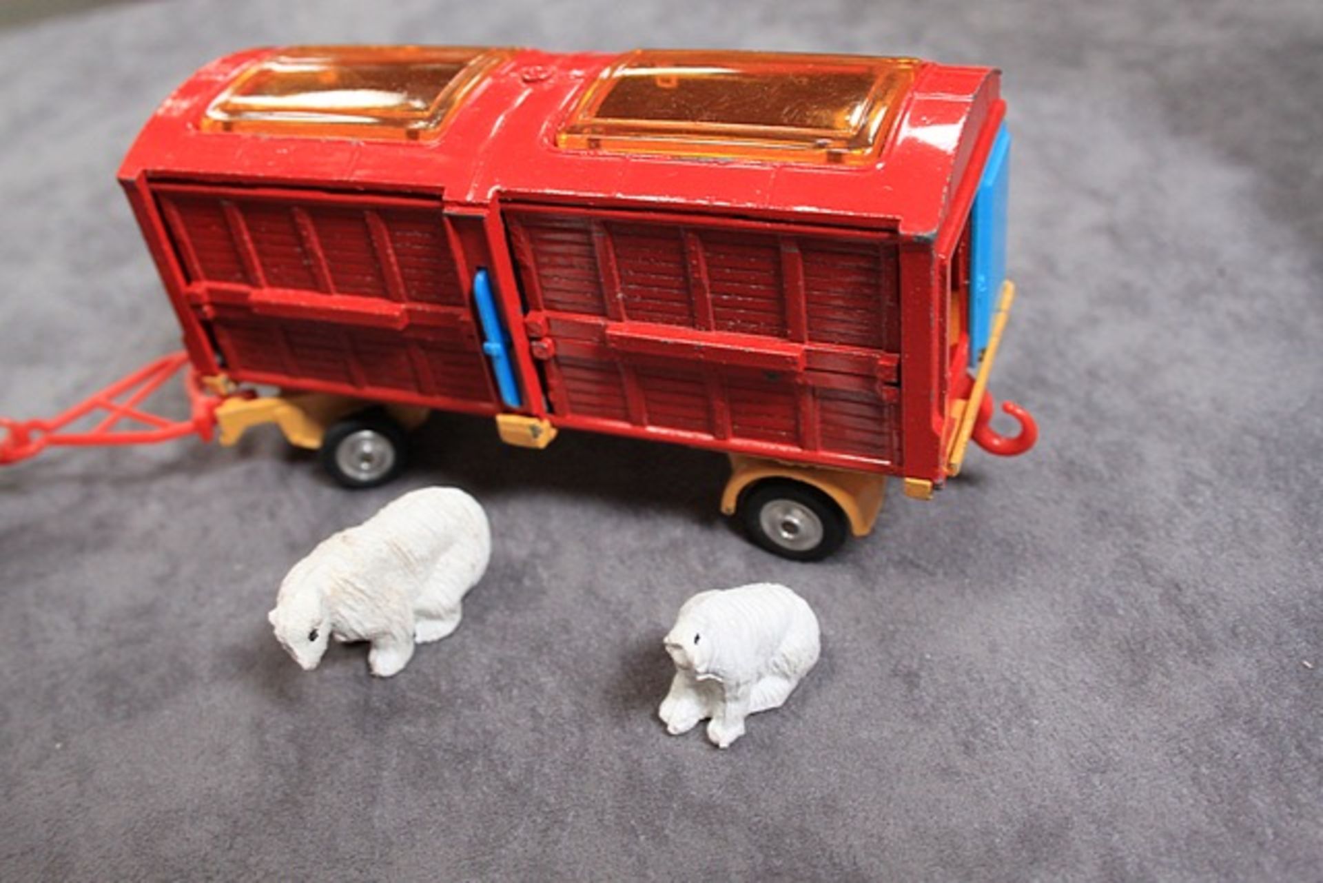 Corgi Toys Diecast Gift Set #23 Chipperfields Circus Set Models Range From Mint To Near Mint - Image 5 of 9