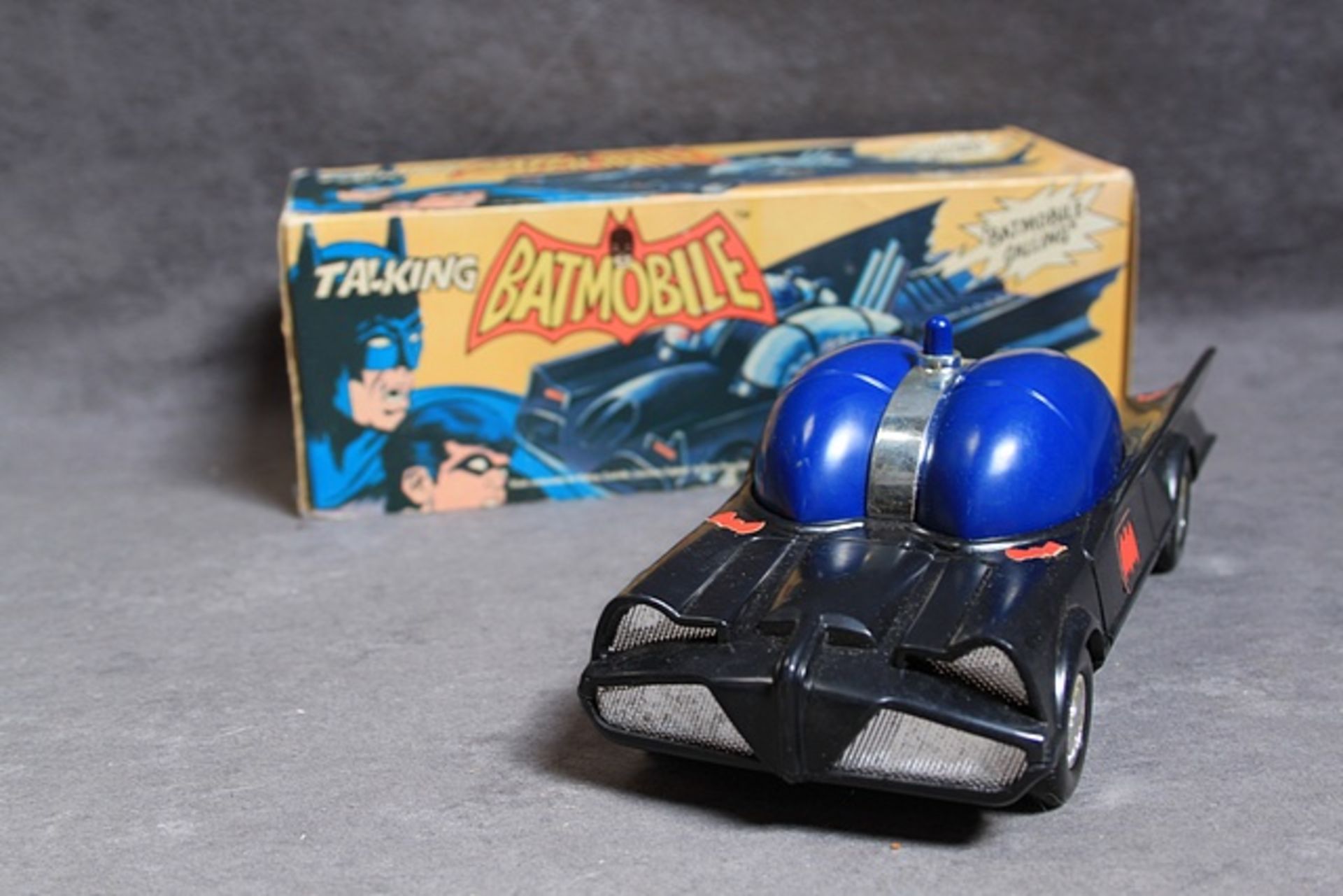 Collectible Plastic Talking Batmobile Produced In 1977 By Tomy For Palitoy UK Mint Condition - Image 3 of 4