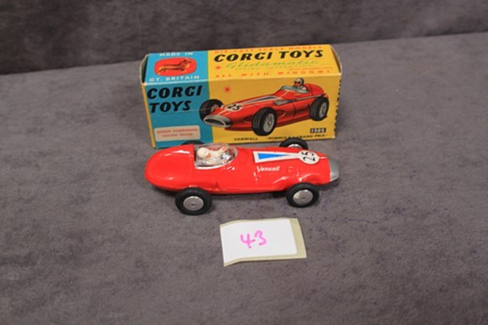 Mint Corgi Toys Diecast #150S Vanwall Formula 1 Grand Prix with leaflet in a firm excellent box (a