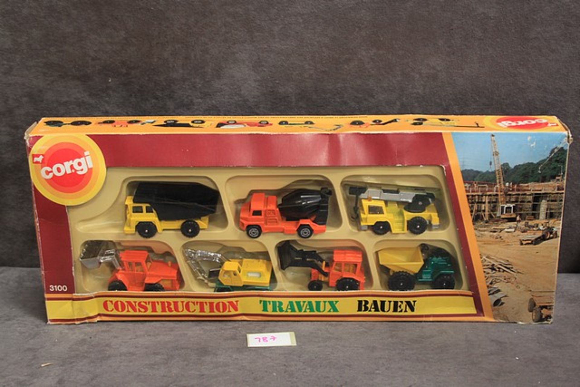 Corgi Juniors diecast #3100 Construction Gift Set in box - Image 2 of 2