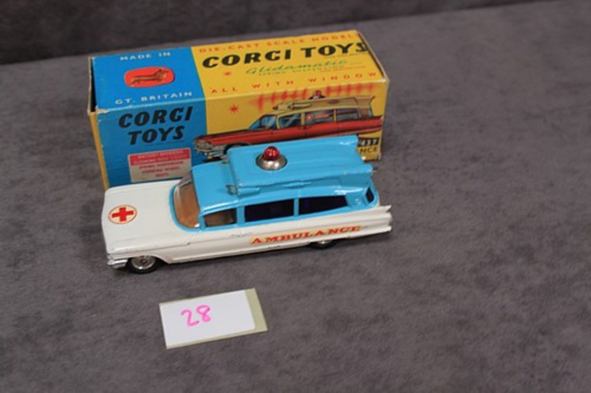 Nr Mint Corgi Toys Diecast #437 Superior Anbulance on Cadillac Chassis in a very good box (some tiny - Image 2 of 2