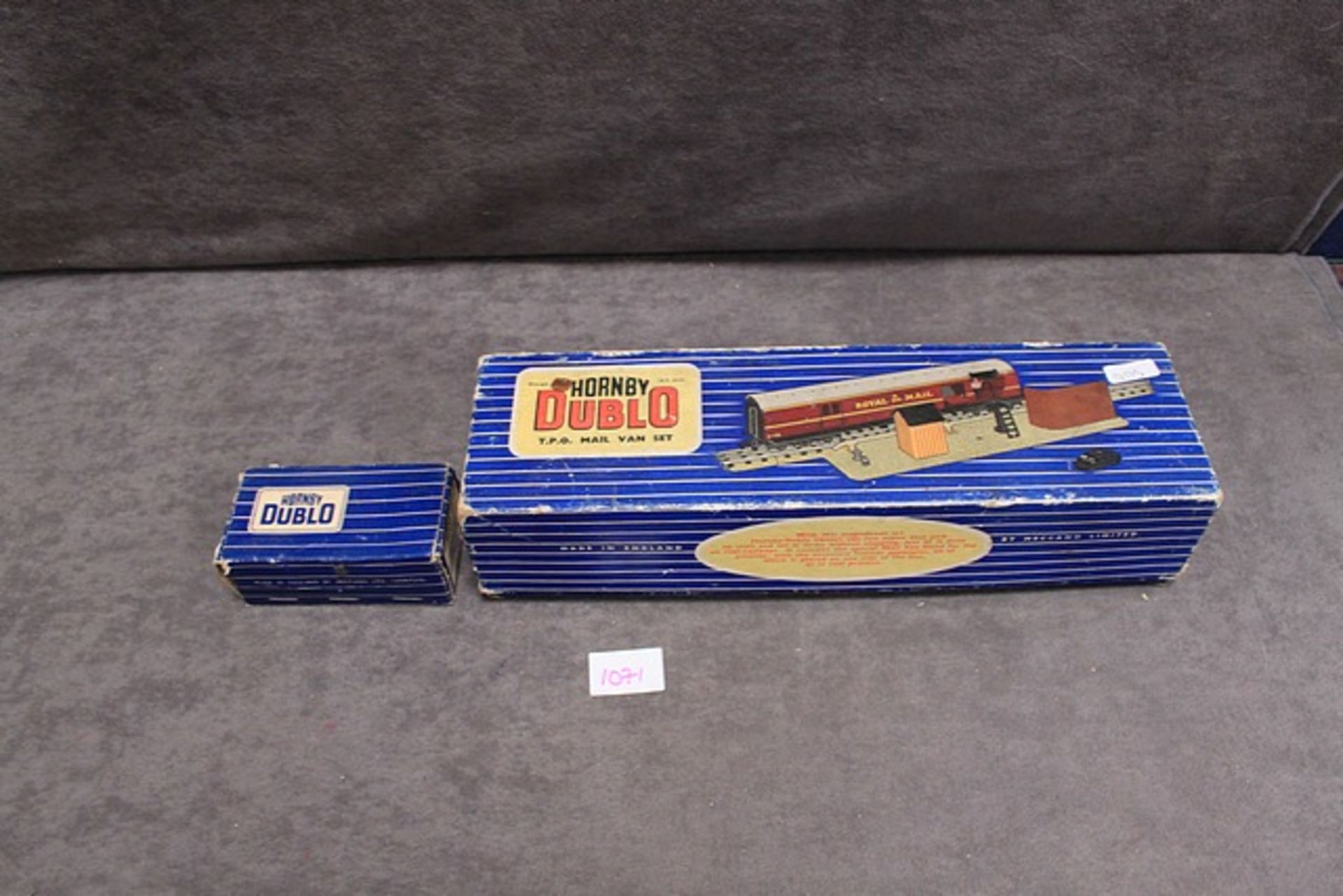 2x Hornby Dublo, comprising of; T.P.O. Mail Van Set with inner packaging and Esso Petrol Tank - Image 2 of 2
