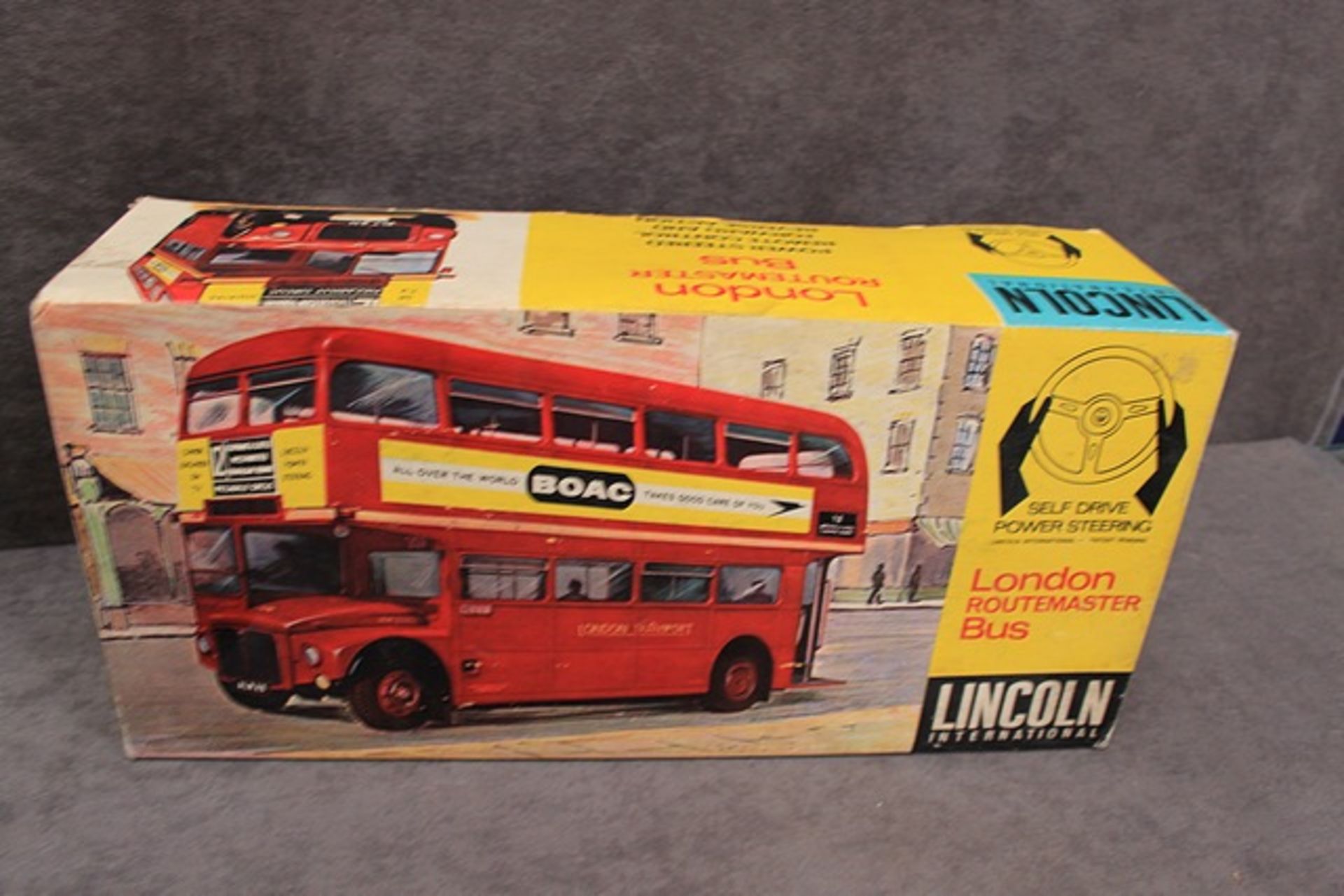 Rare Lincoln International No.7103 London Routemaster Bus Battery Operated made in Hong Kong in box - Image 2 of 2