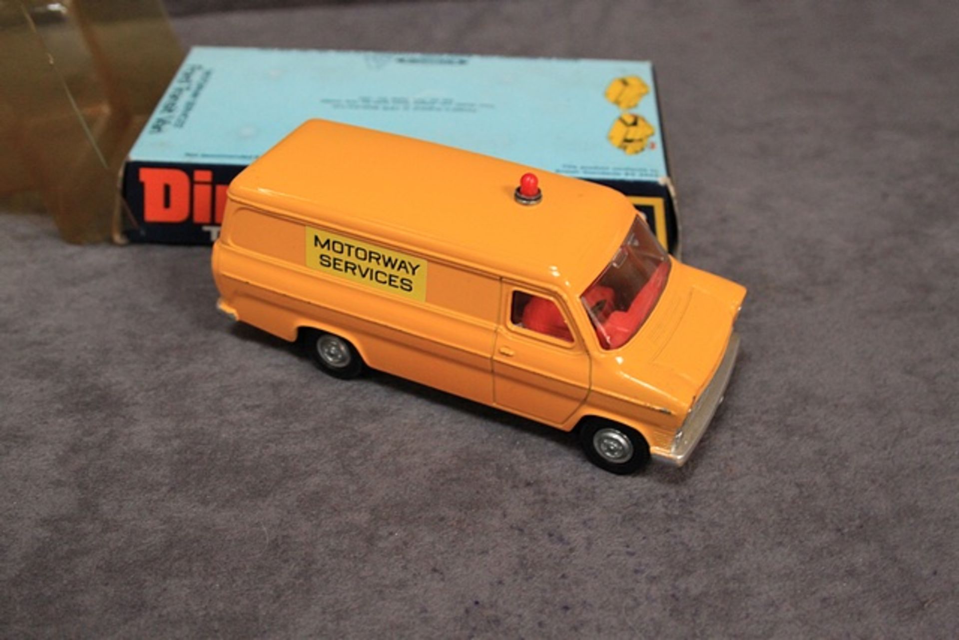 Mint Dinky Toys diecast #416 Motorway Services Ford Transit Van in original Bubble packaging ( - Image 2 of 2