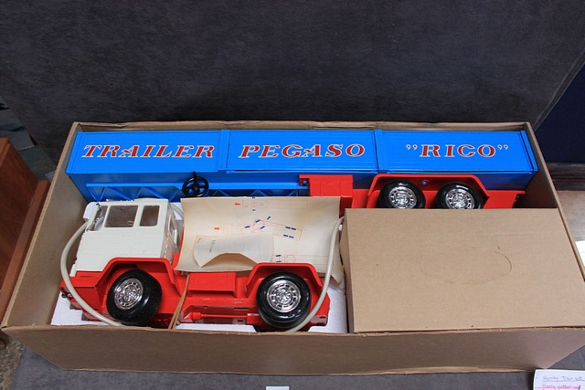 **Amazing** Rare Mint Rico Trailer Pegaso-Rico #121 Telectric with leaflets in box has shelf ware - Image 3 of 3