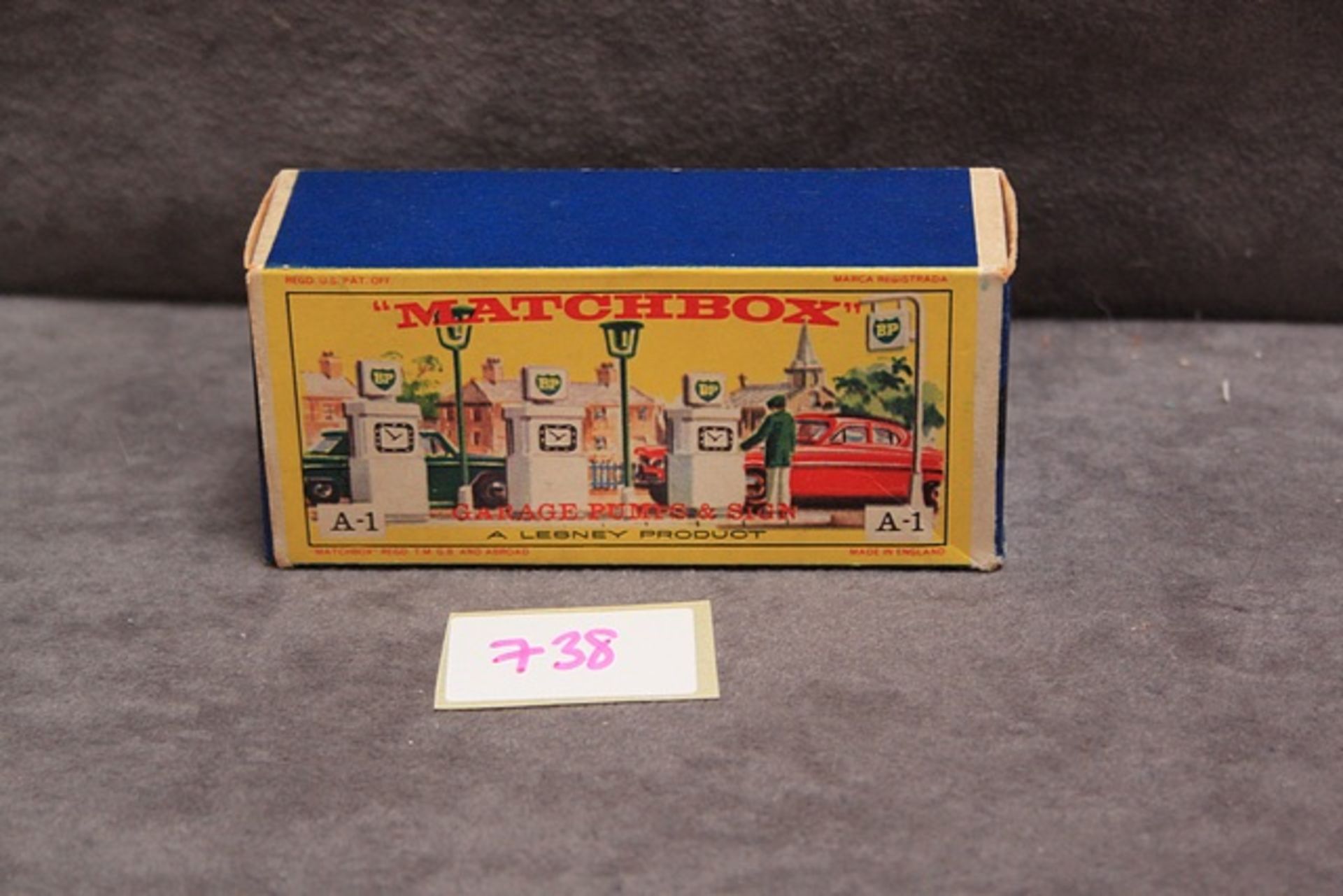 Matchbox Series diecast #A-1 Garage Pumps & Signs still on sprues in excellent box - Image 2 of 2