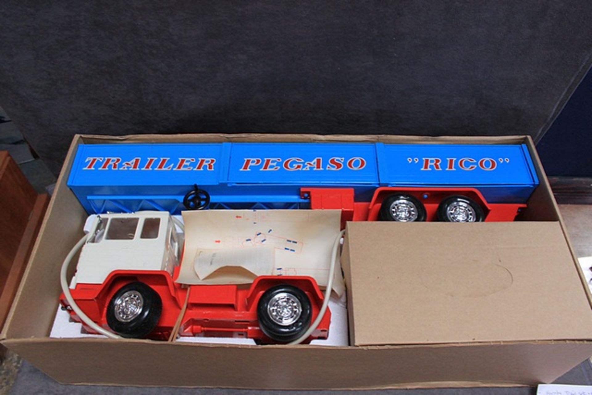 **Amazing** Rare Mint Rico Trailer Pegaso-Rico #121 Telectric with leaflets in box has shelf ware