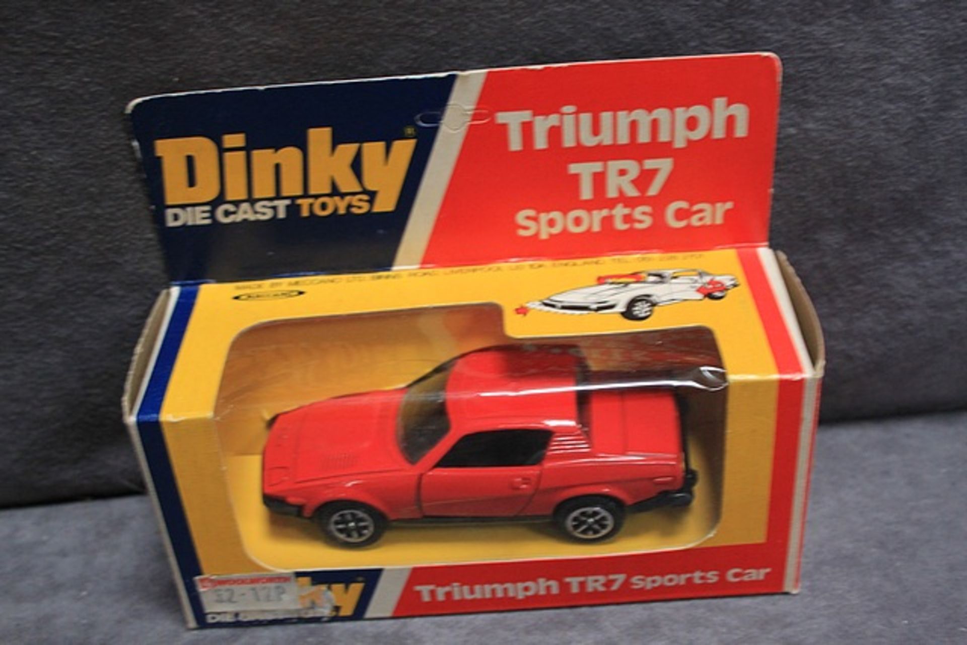 Mint Dinky Diecast Toys #211 Triumph TR7 Sports Car in red in excellent box