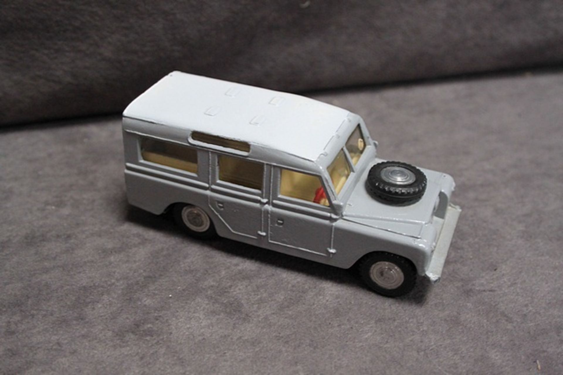 Excellent Spot On by Tri-ang diecast Long Wheel Base in grey with a white roof with no box - Image 4 of 4