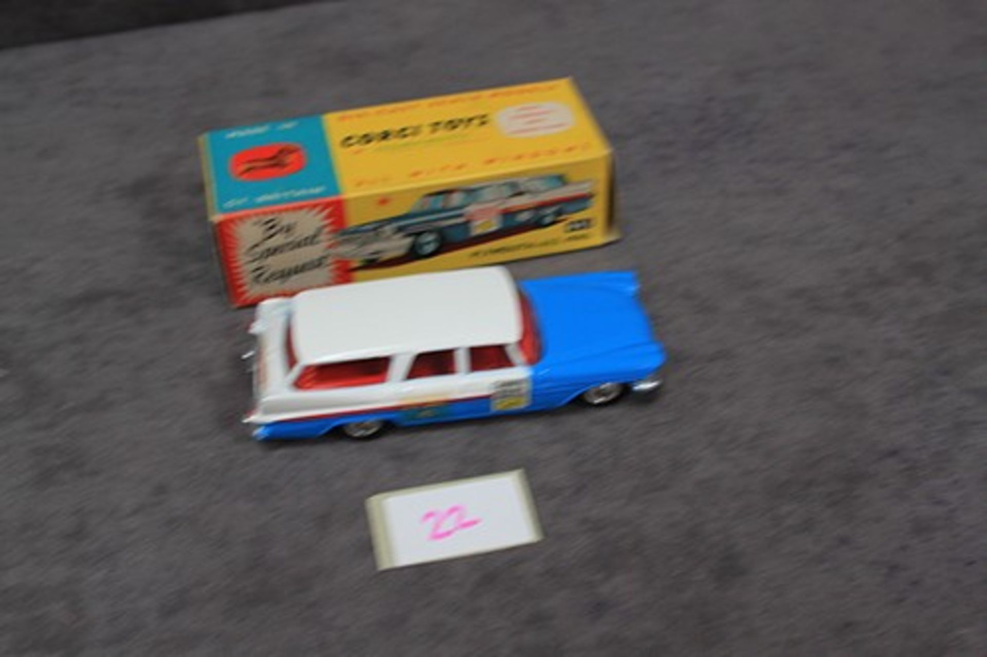 Mint Corgi Toys Diecast #443 Plymouth US Mail with leaflet in mint box - Image 2 of 2