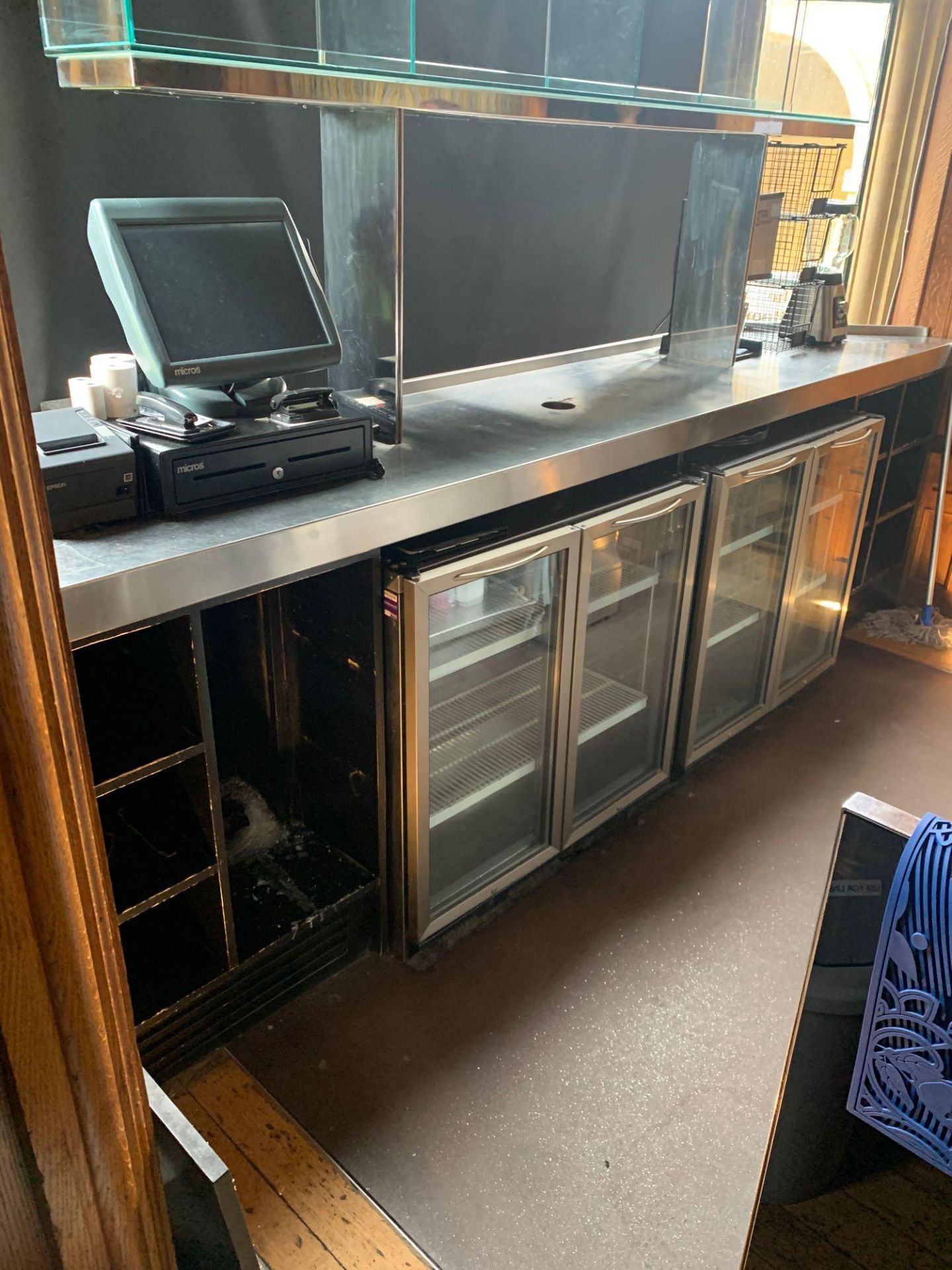 Cantilever Bars Stainless Steel And Black Glass Counter With Workstation Behind To Include Ice - Image 4 of 6