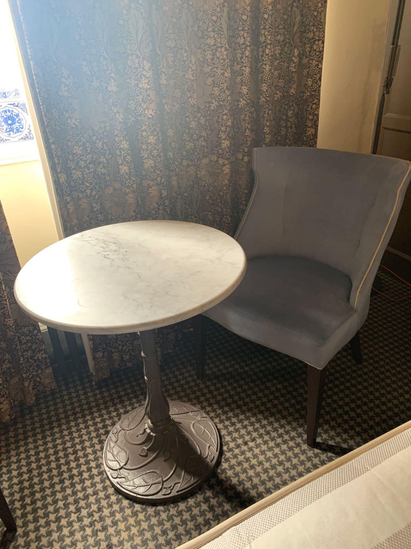 Round Cast Iron Table With White Marble Top The Base Painted Nouveau Table Base In Cast Iron 60 X