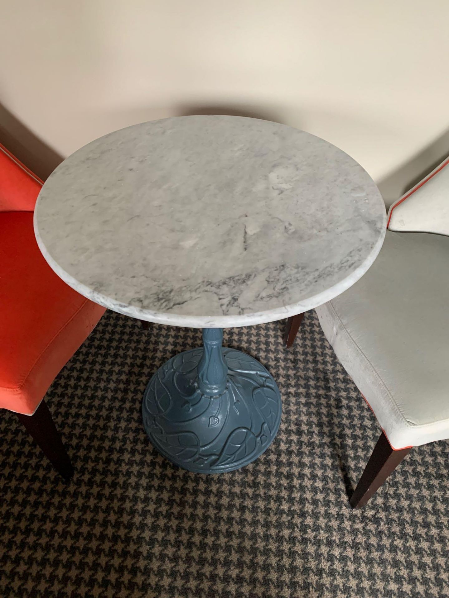 Round Cast Iron Table With White Marble Top The Base Painted Nouveau Table Base In Cast Iron 60 X - Image 3 of 5
