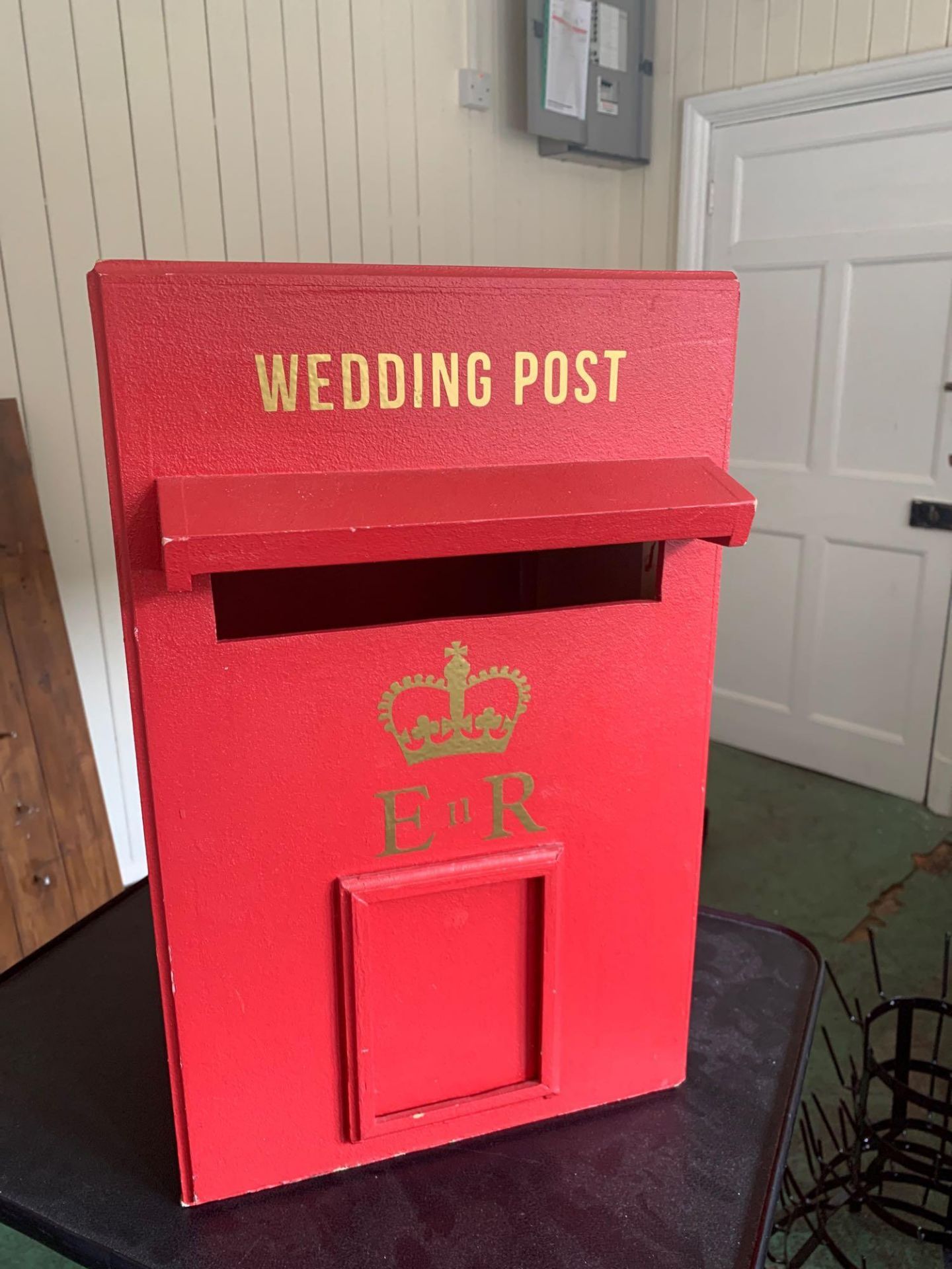 A Sturdy Red Wedding Post Box With The Look Of A Real Royal Mail Post Box 26 x 30 x 49cm - Image 2 of 3